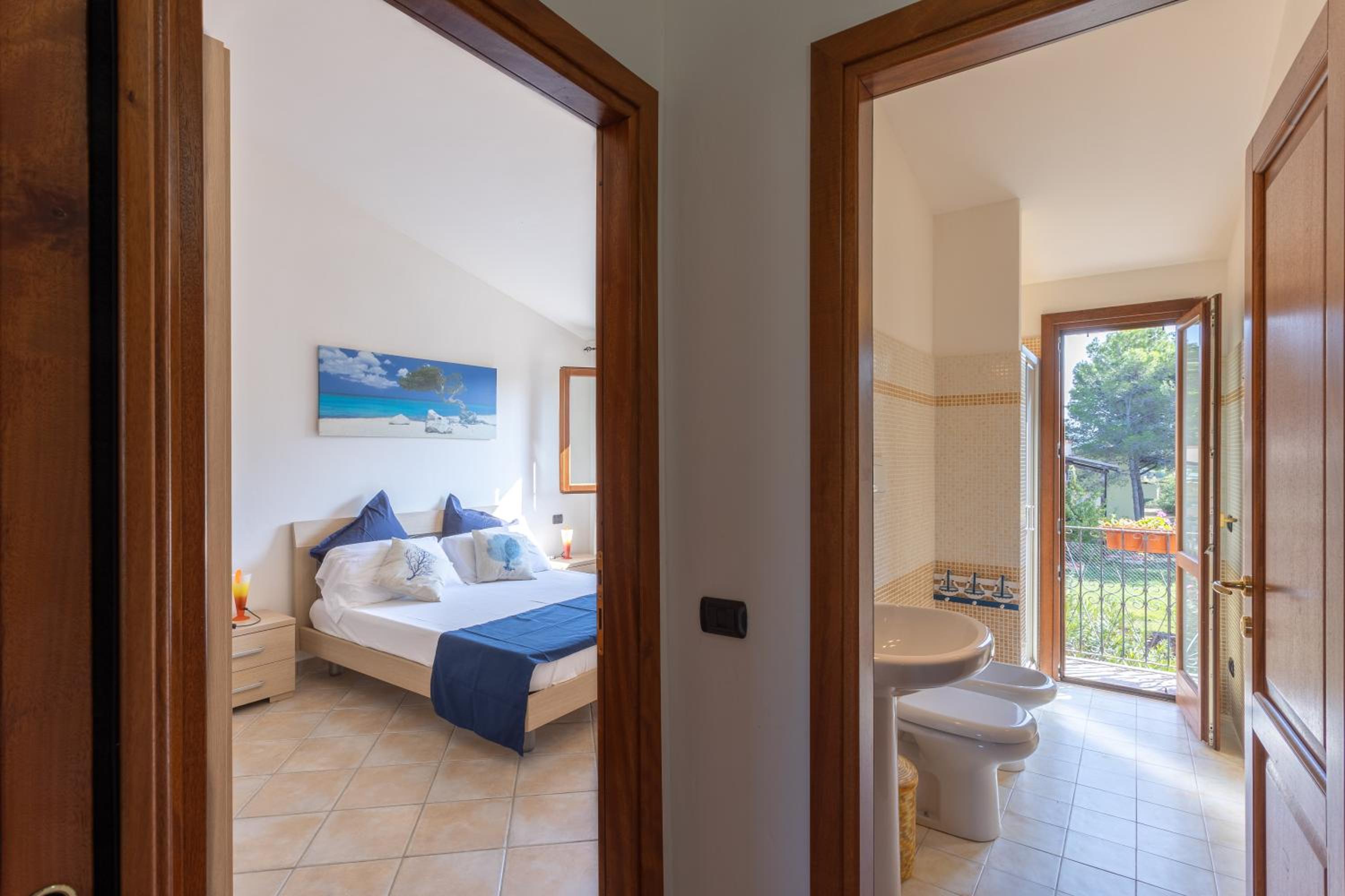 One-Bedroom House photo 1