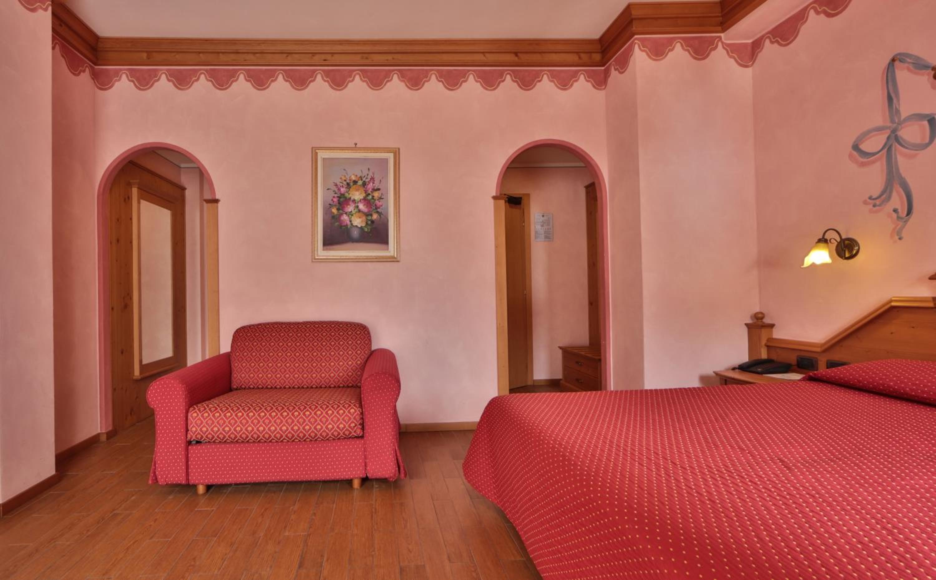 Deluxe Double or Twin Room, photo 7