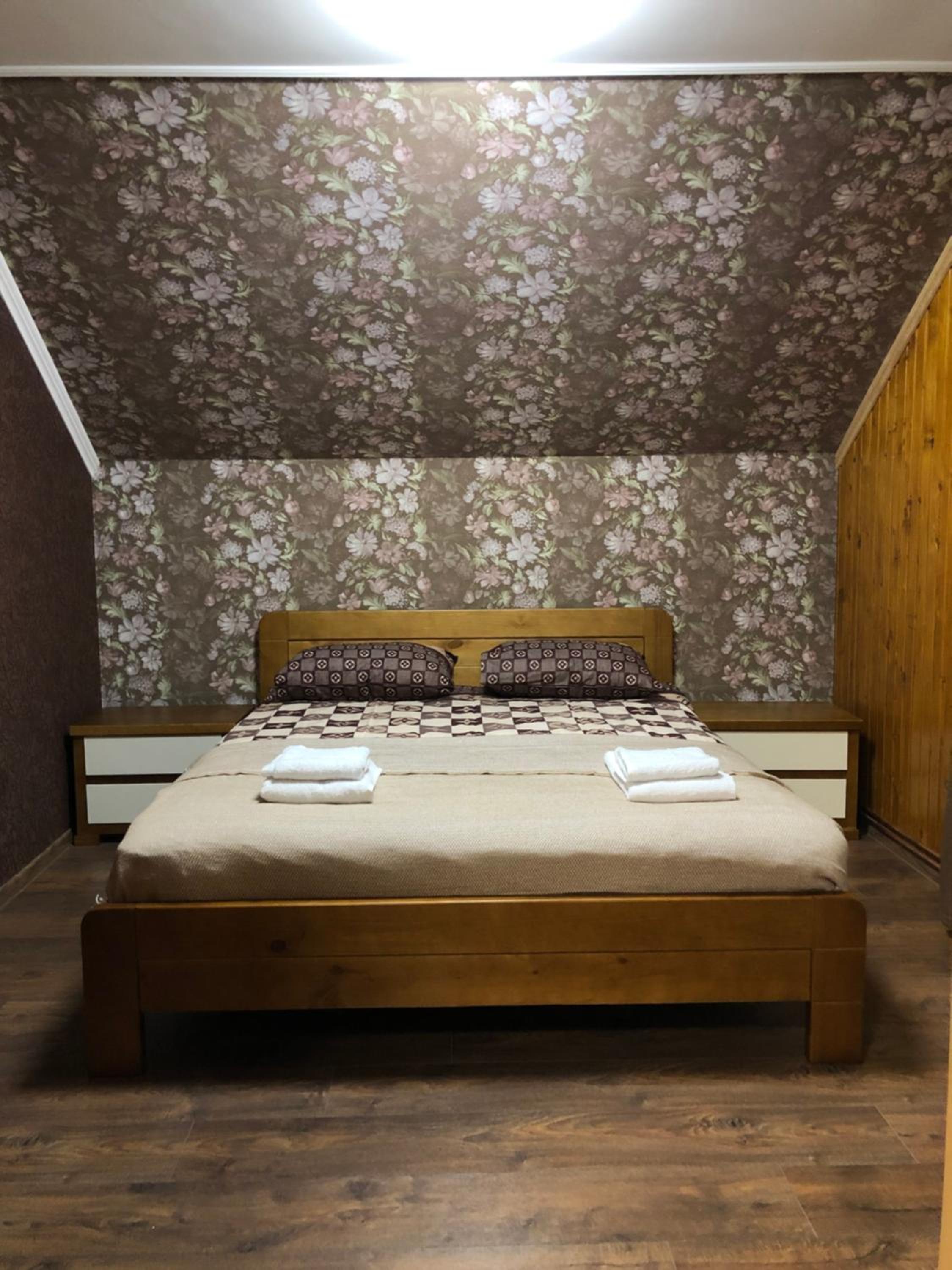 Seven-Bedroom House photo 1