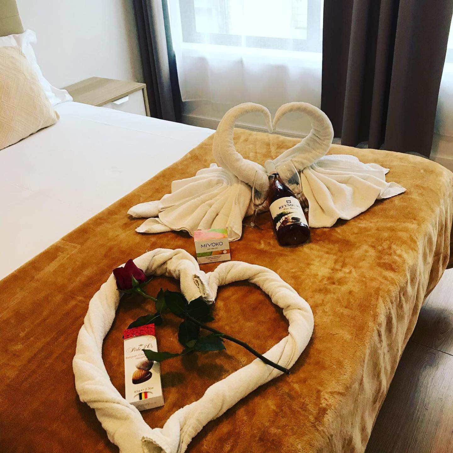 Double Room with Romantic Package  - Photo 9