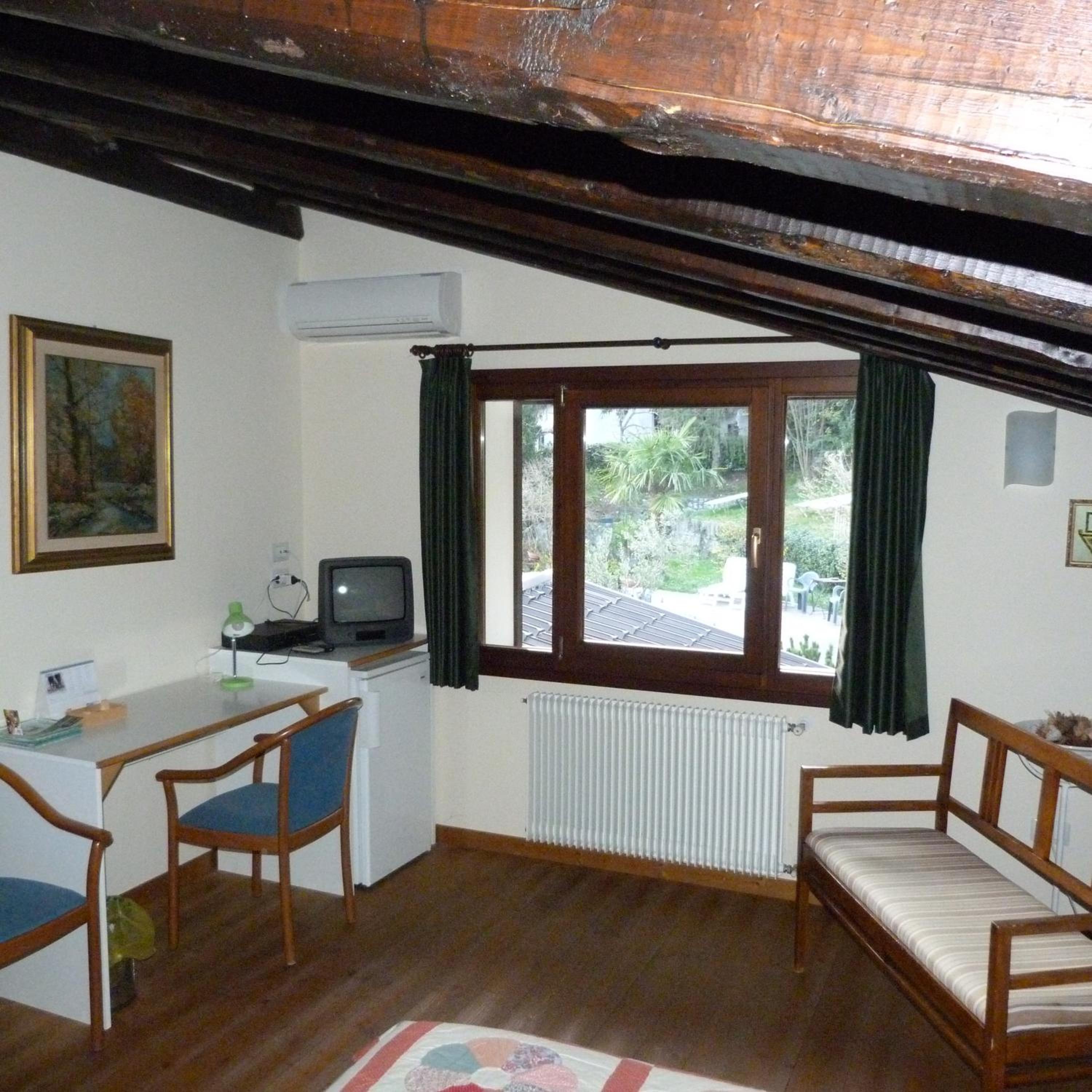Double Room - Photo 3