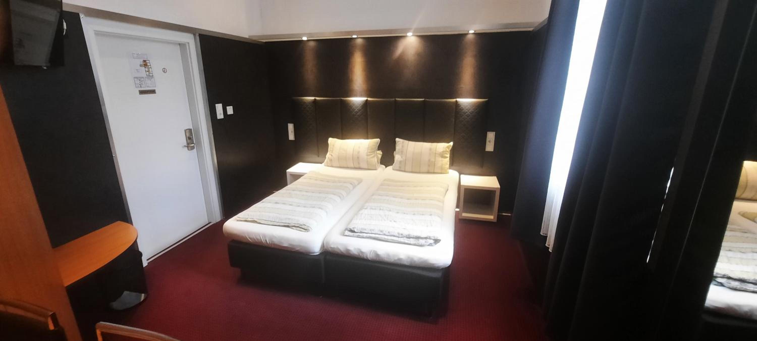 Superior Double Room - Photo 1