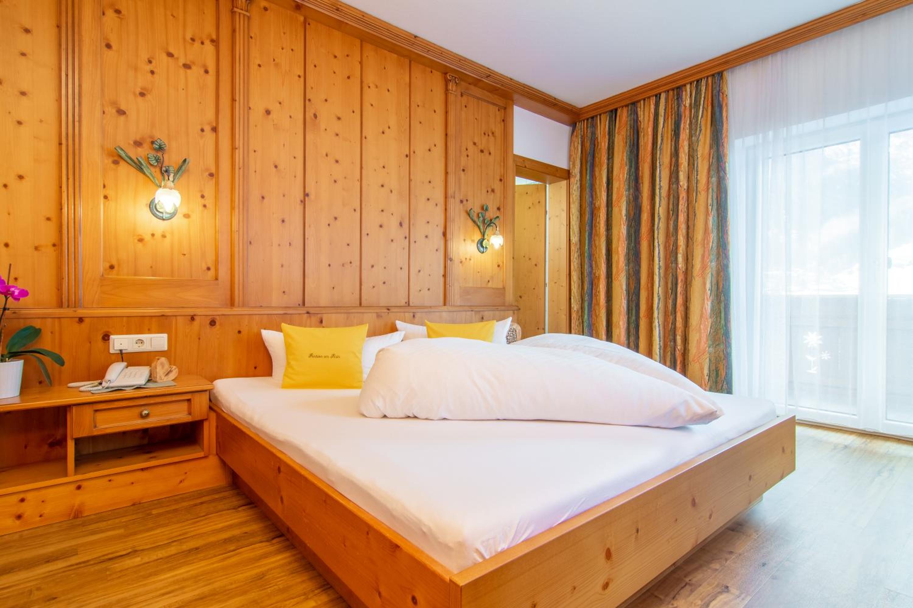 Double Room with Balcony photo 3