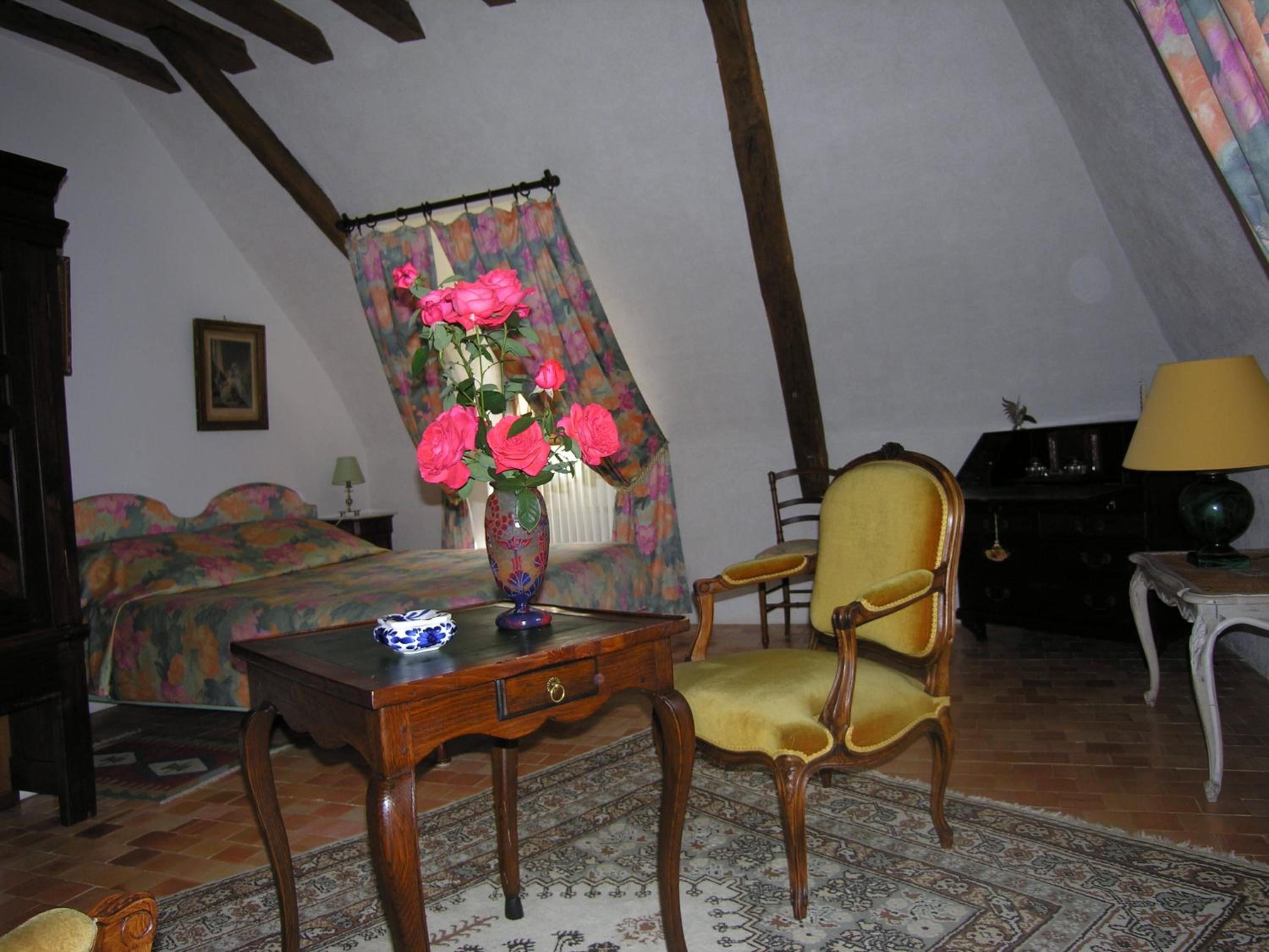 Junior Suite (2 Adults) - Photo 4