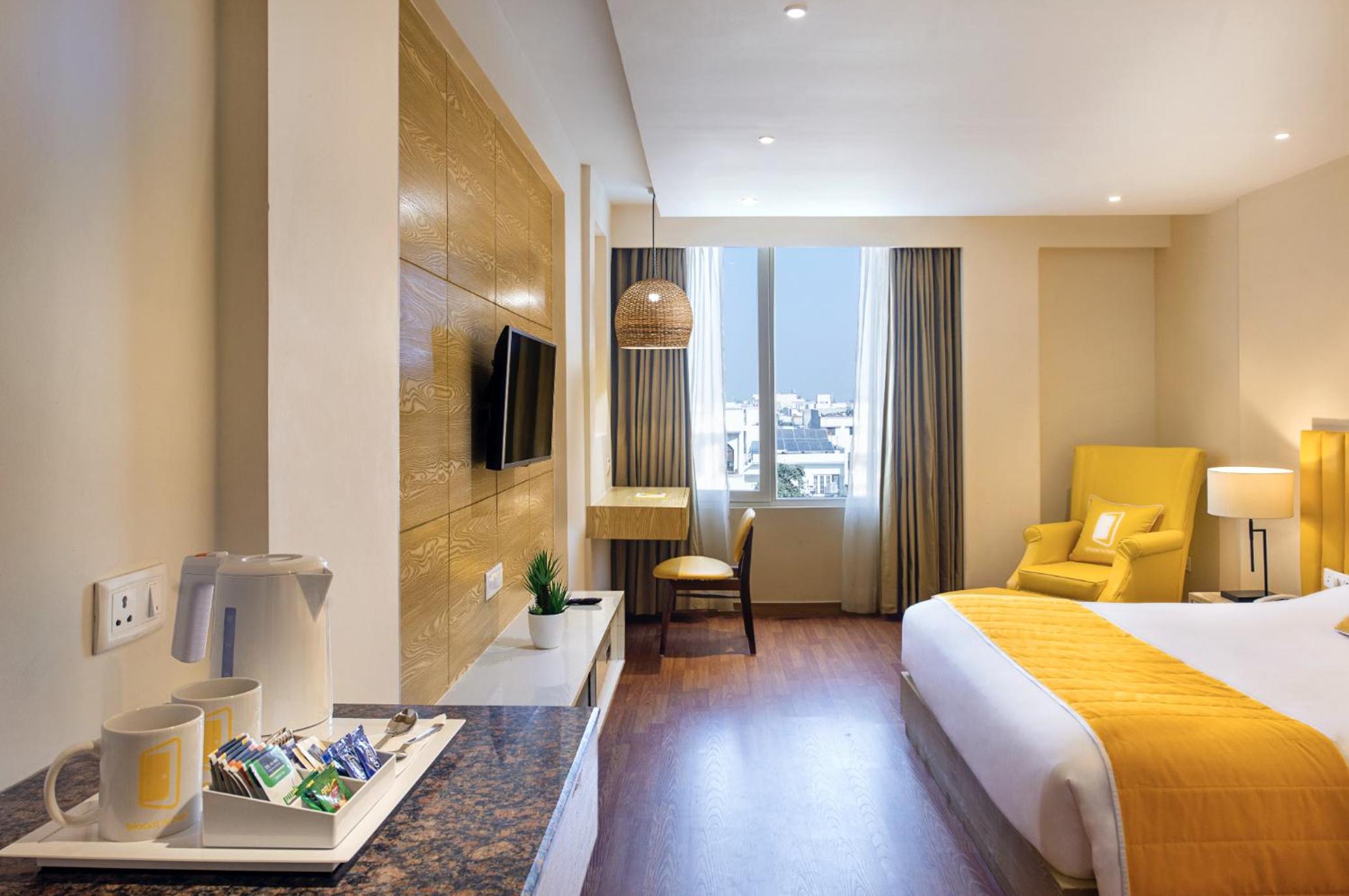 Deluxe King Room - Photo 3