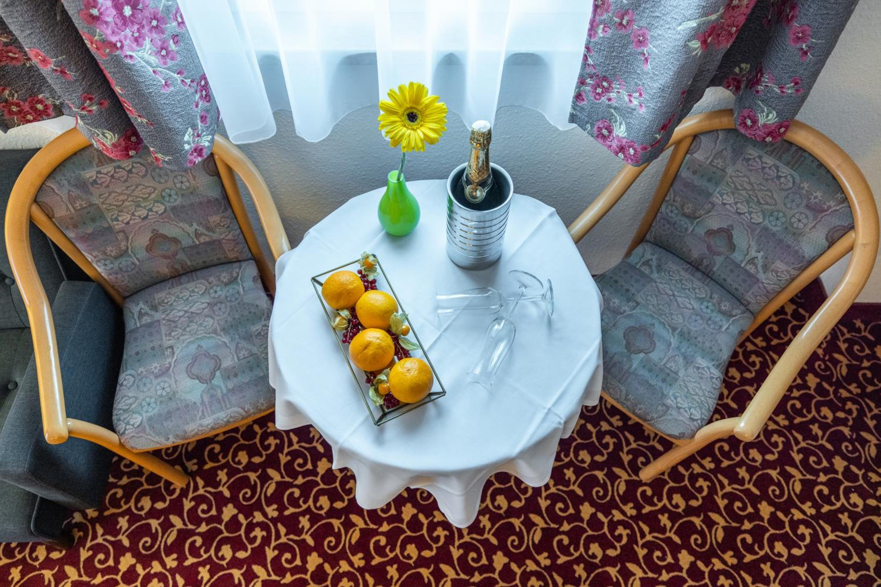 Double Room with Balcony (2 Adults + 1 Child) photo 2