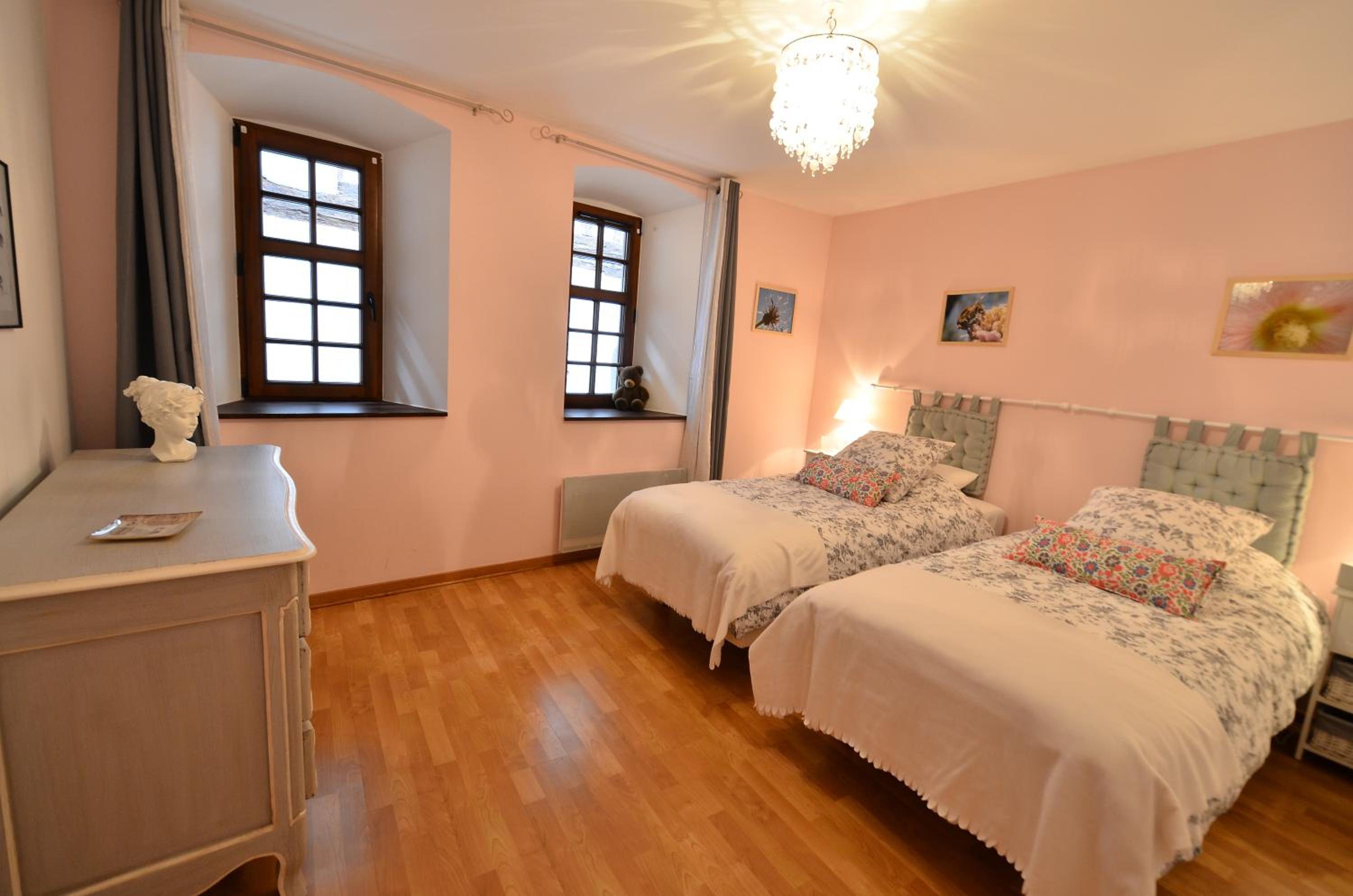 Two-Bedroom Apartment (6 Adults) LA LAVANDIERE photo 3