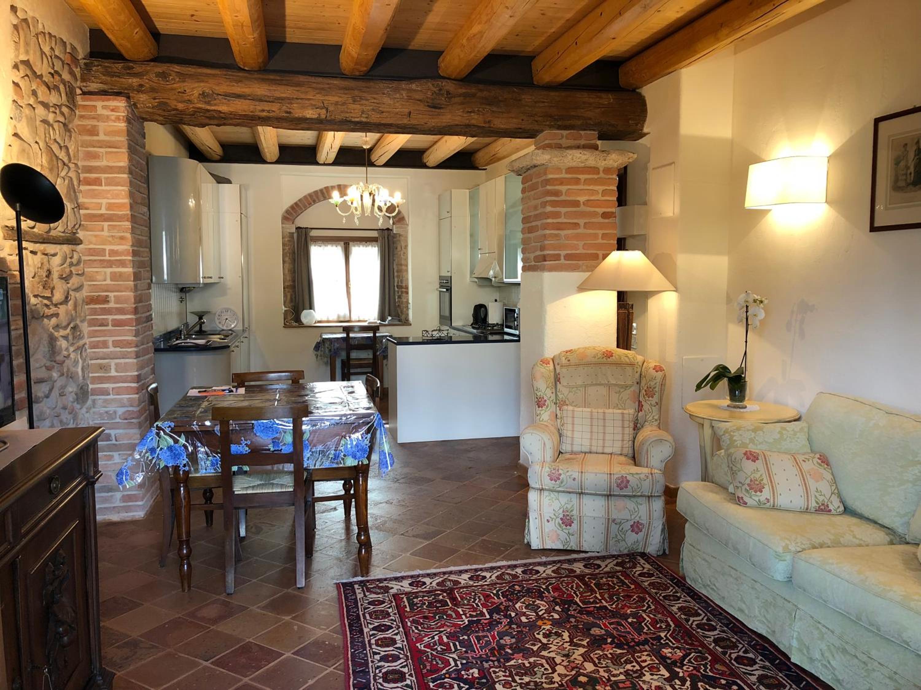 Four-Bedroom House - Photo 14