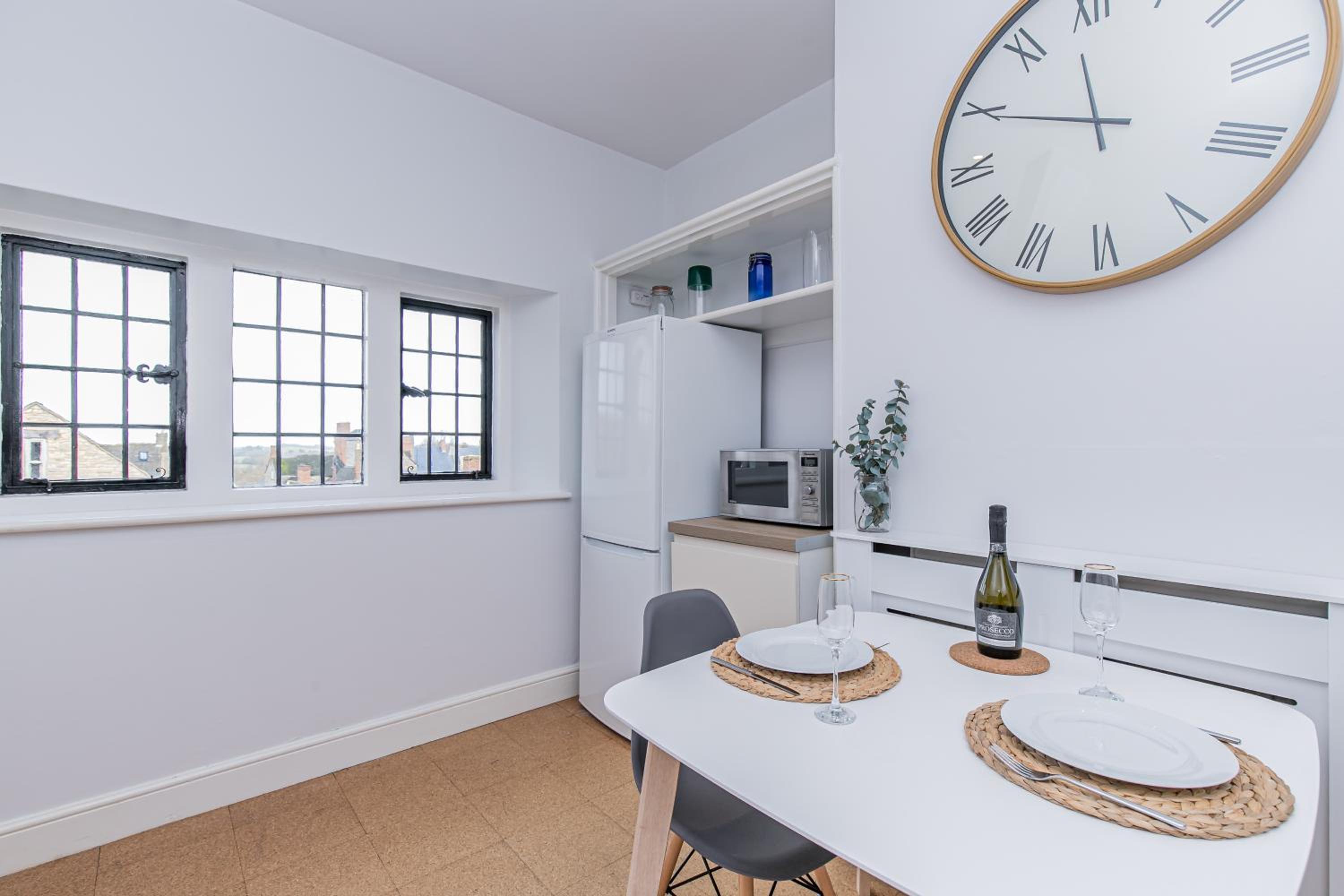 Two-Bedroom Apartment - Photo 2