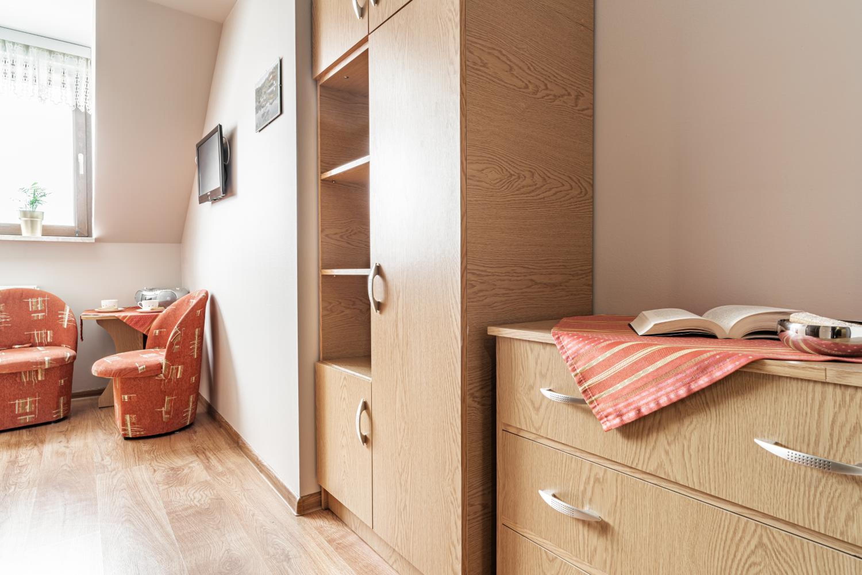 Single Room photo 2