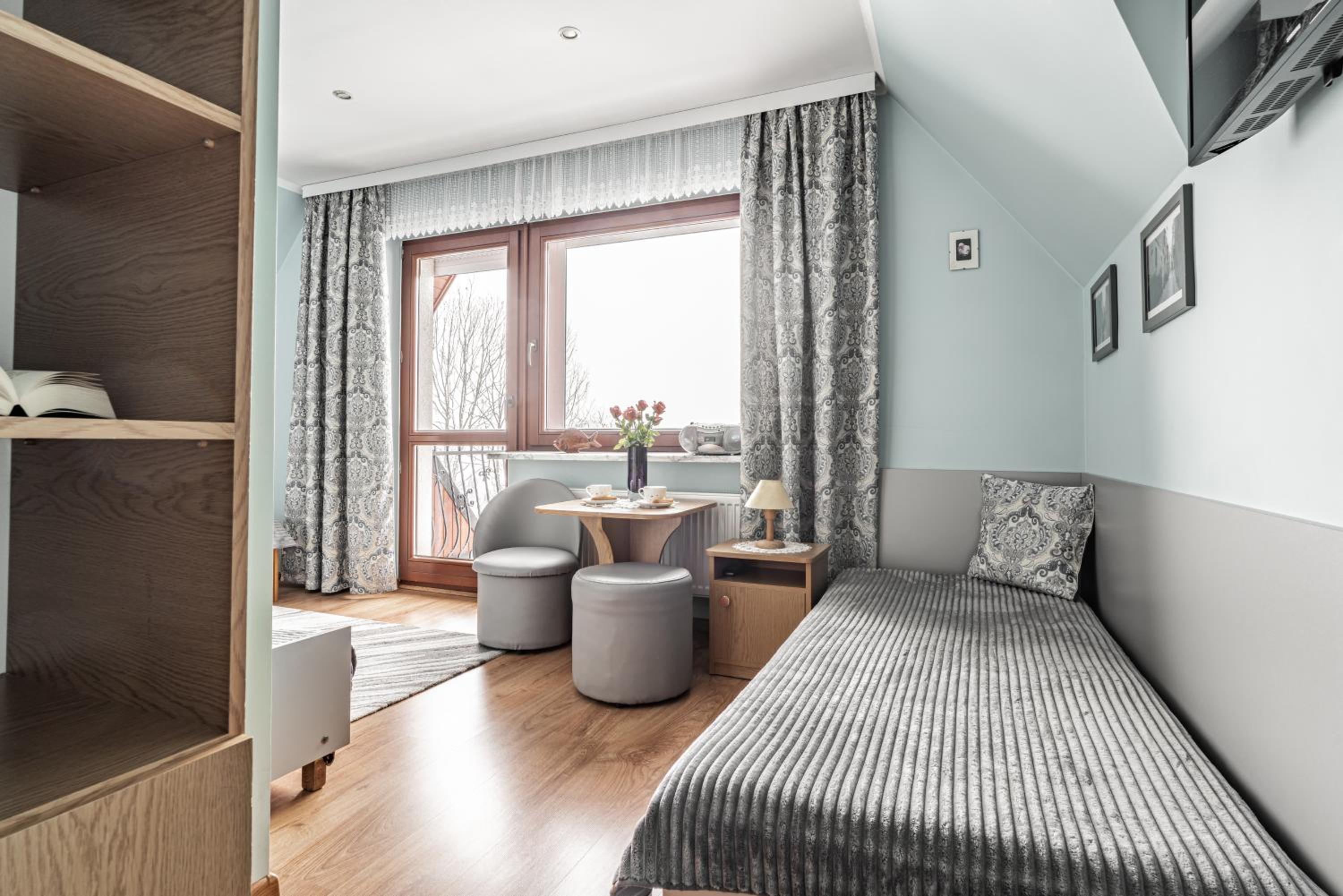 Family Room with Balcony (2 Adults + 2 Children)