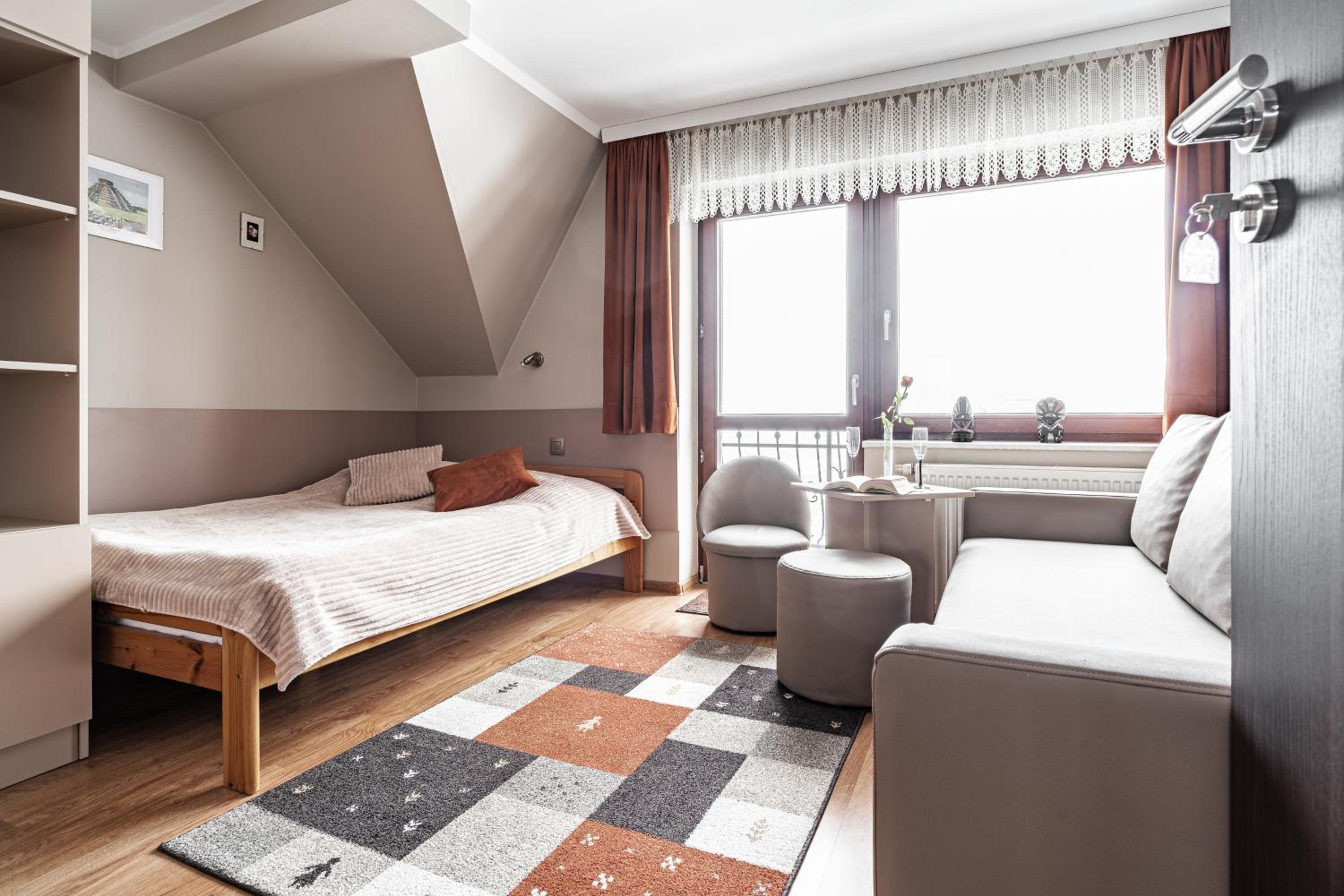 King Room with Mountain View photo 2