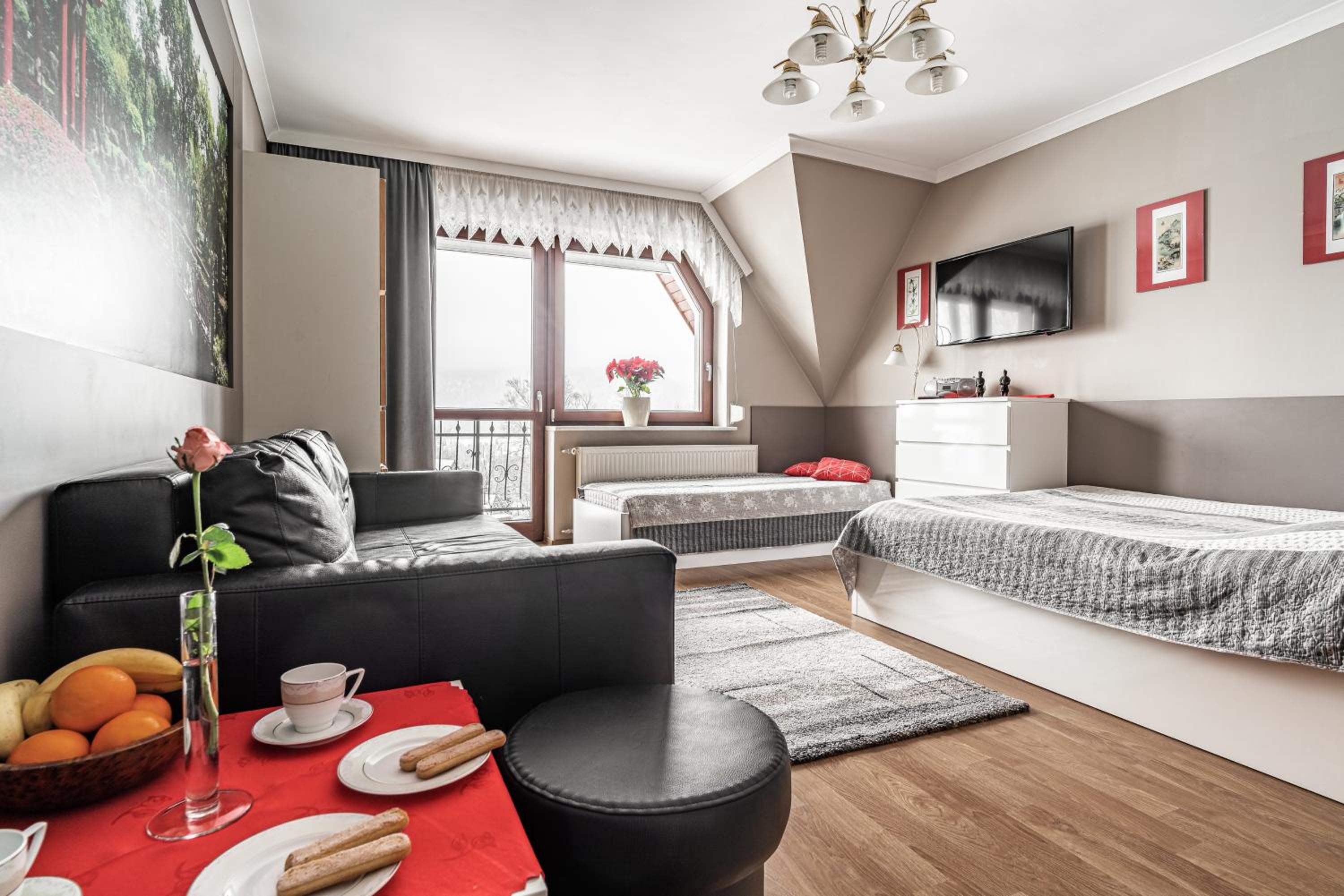 Family Room with Balcony (2 Adults + 2 Children) photo 1