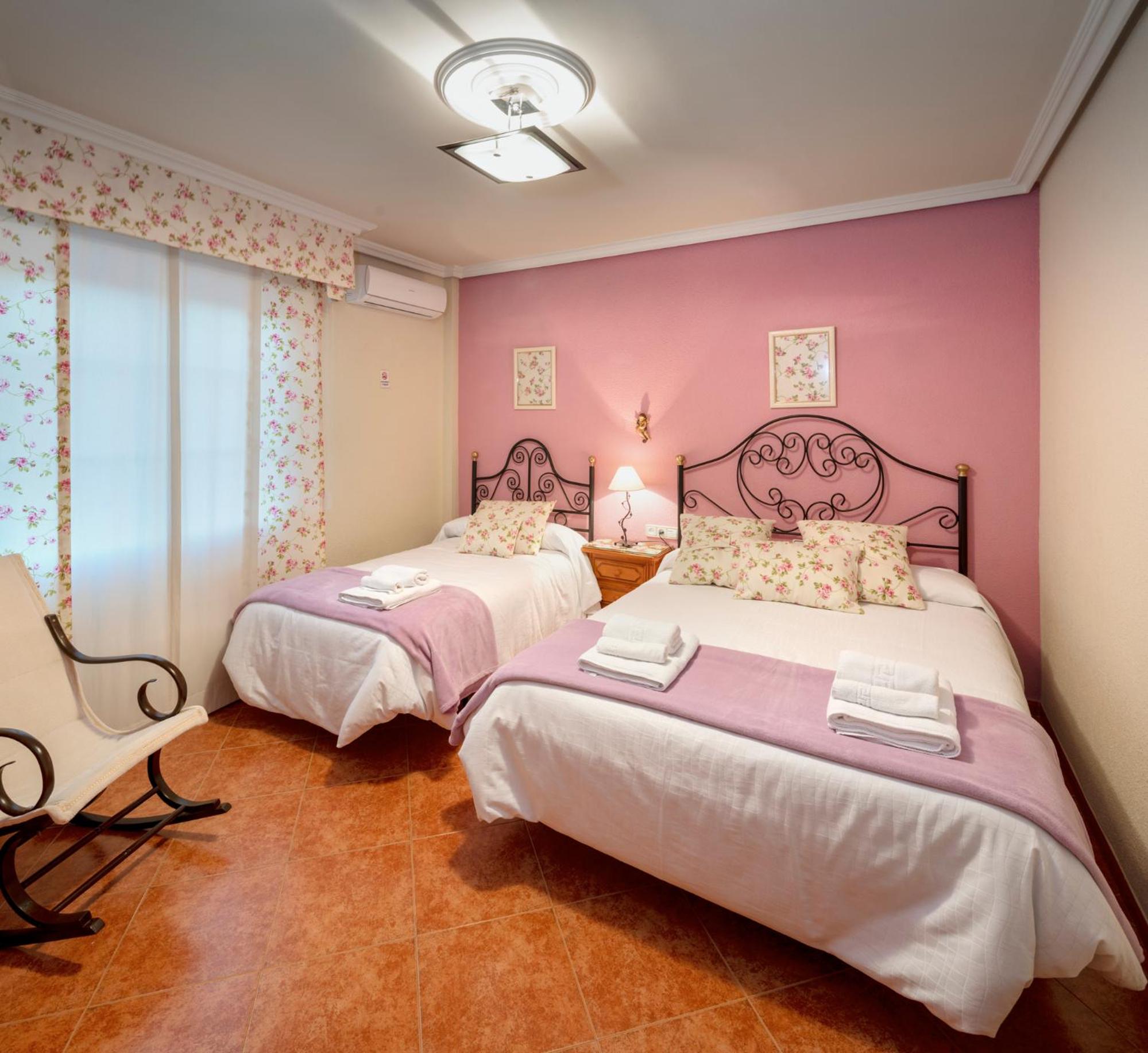 Casa de cuatro habitaciones