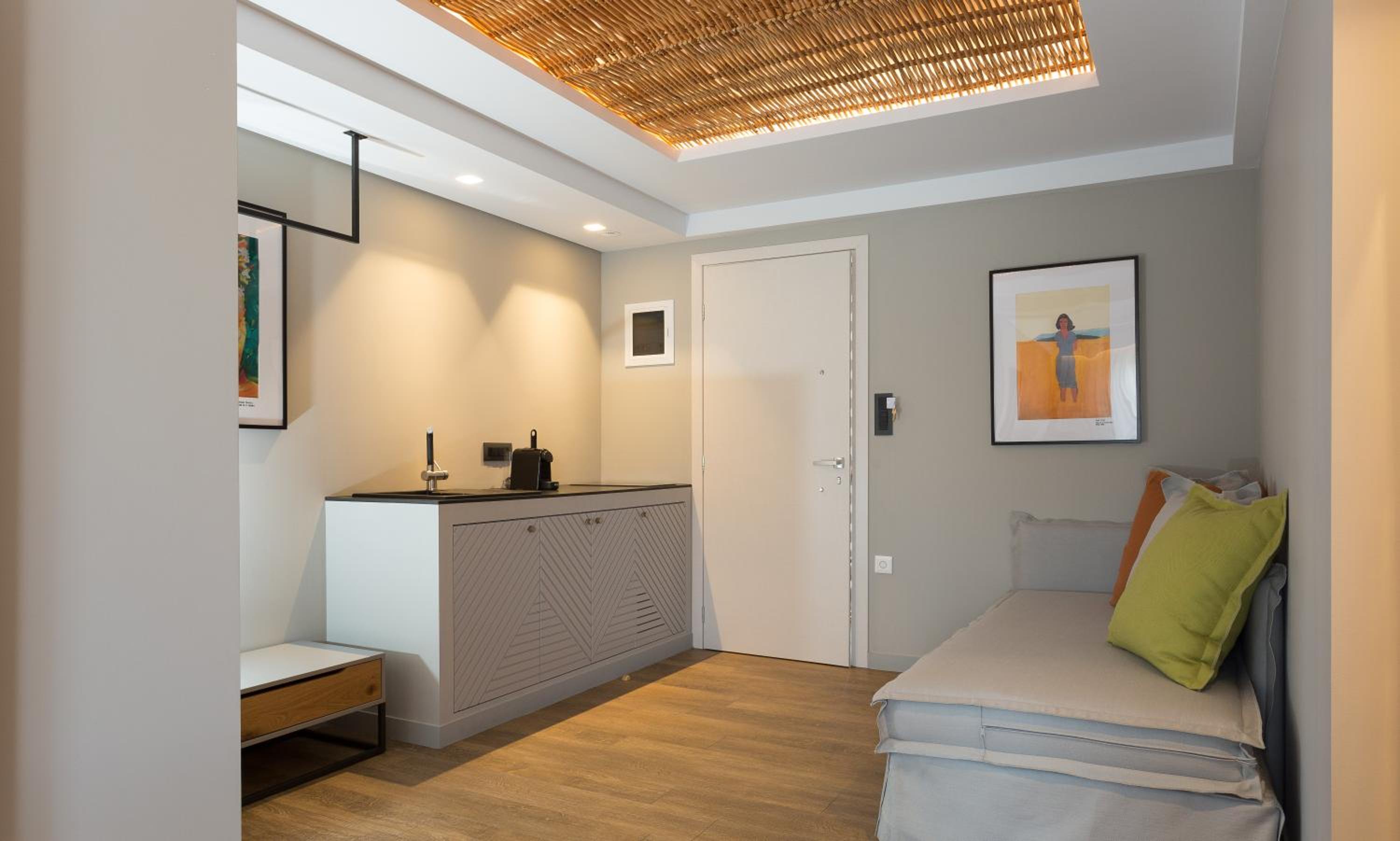 Superior Deluxe Double or Twin Room  - Photo 11