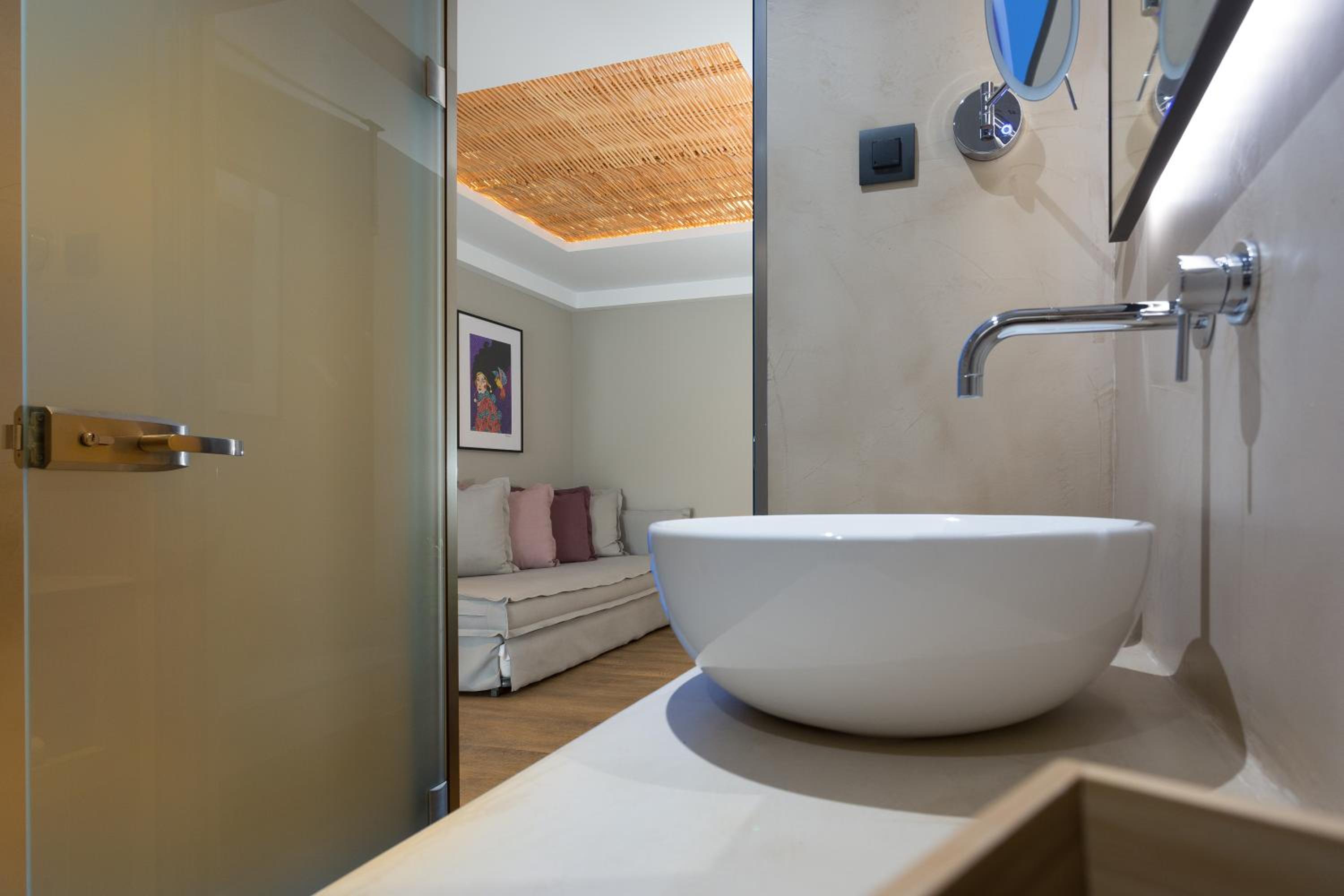 Superior Deluxe Double or Twin Room  - Photo 14