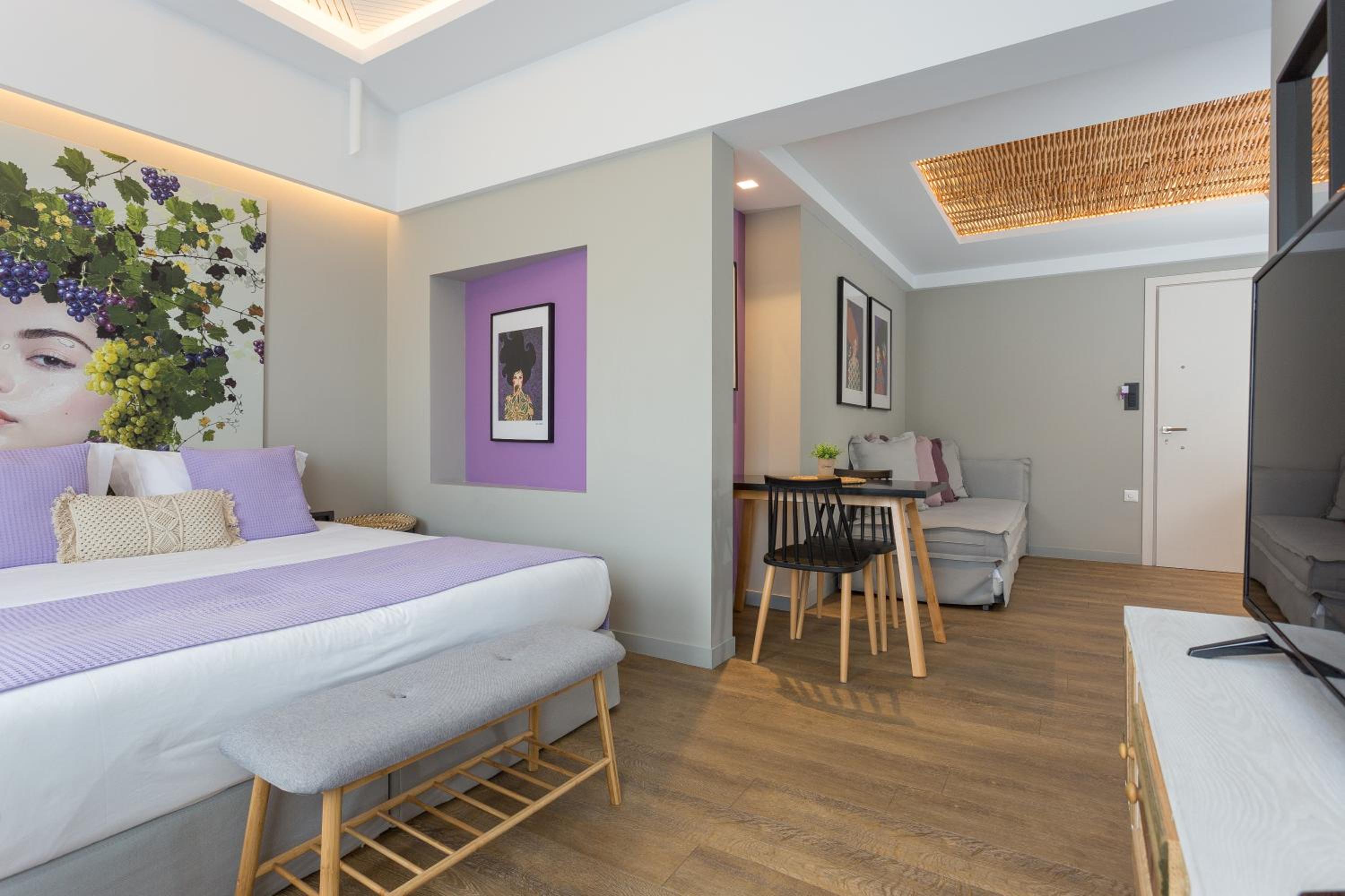 Superior Deluxe Double or Twin Room  - Photo 2