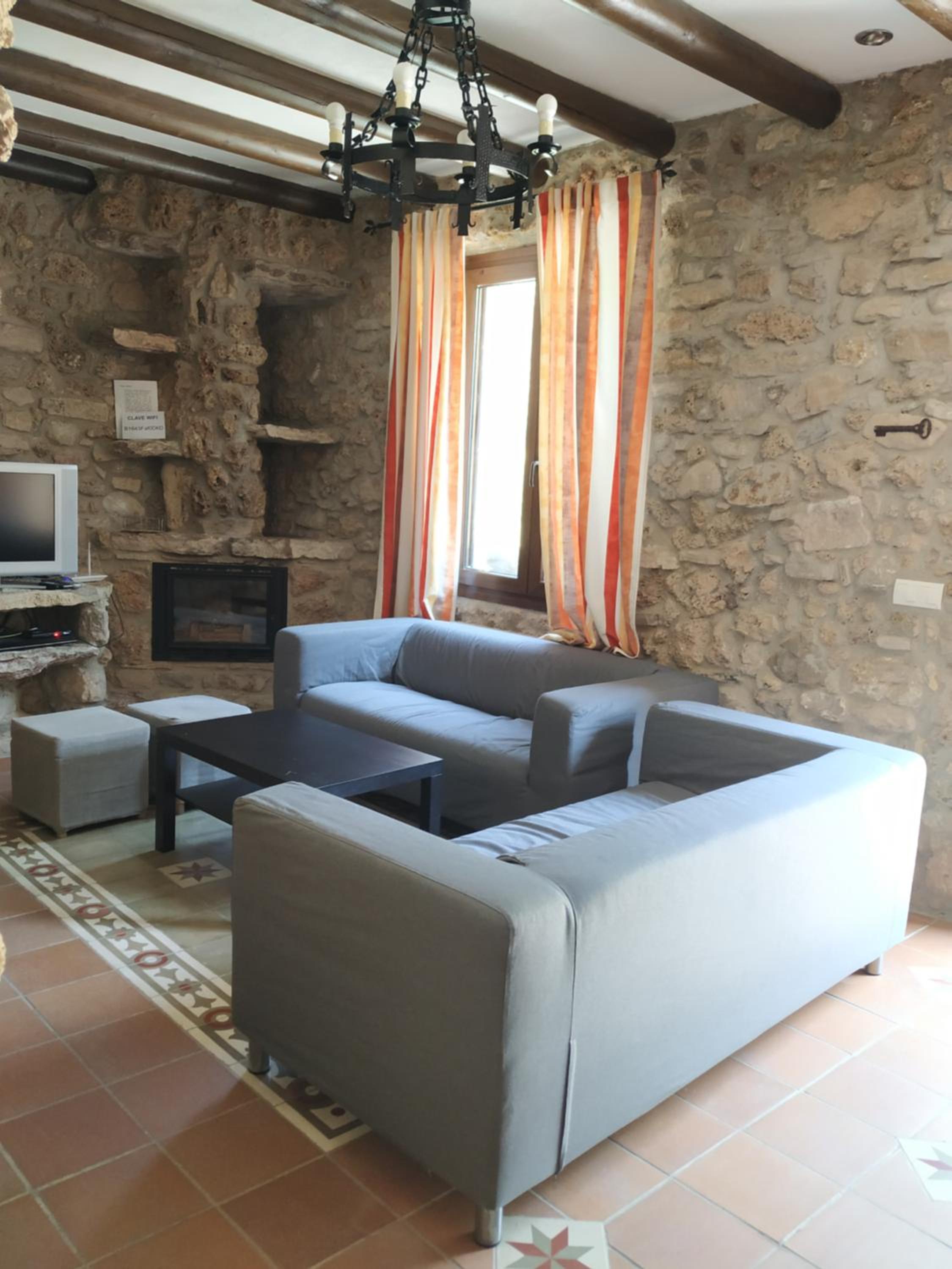 Casa de cuatro habitaciones