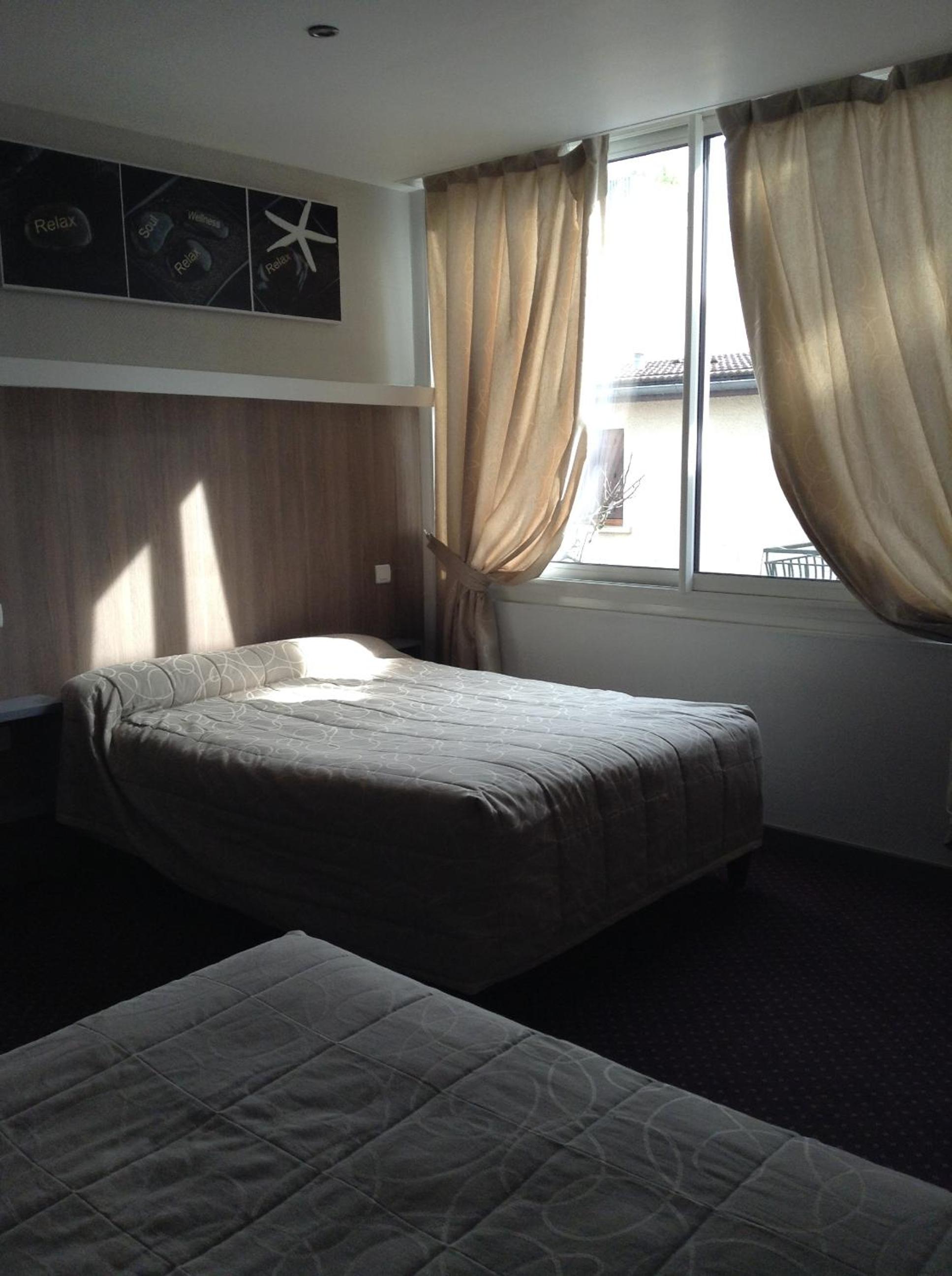 Quadruple Room - Photo 1