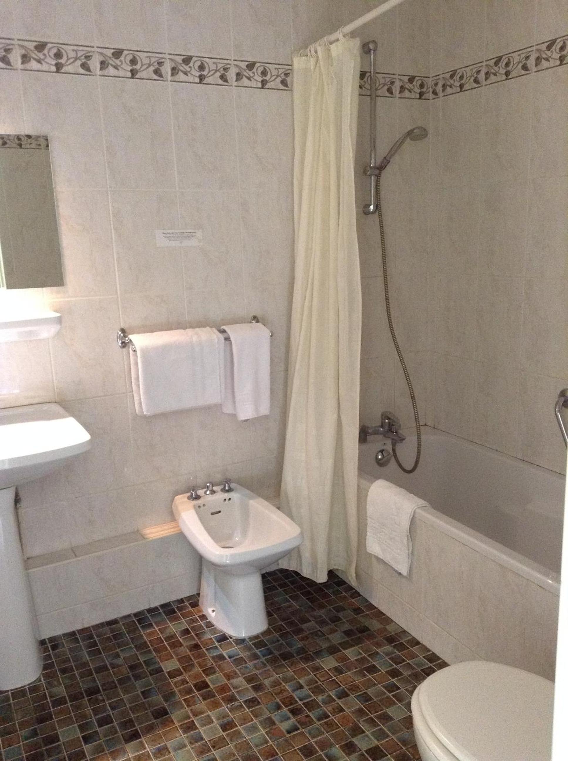 Economy Double Room for 1- 2 People - Photo 6