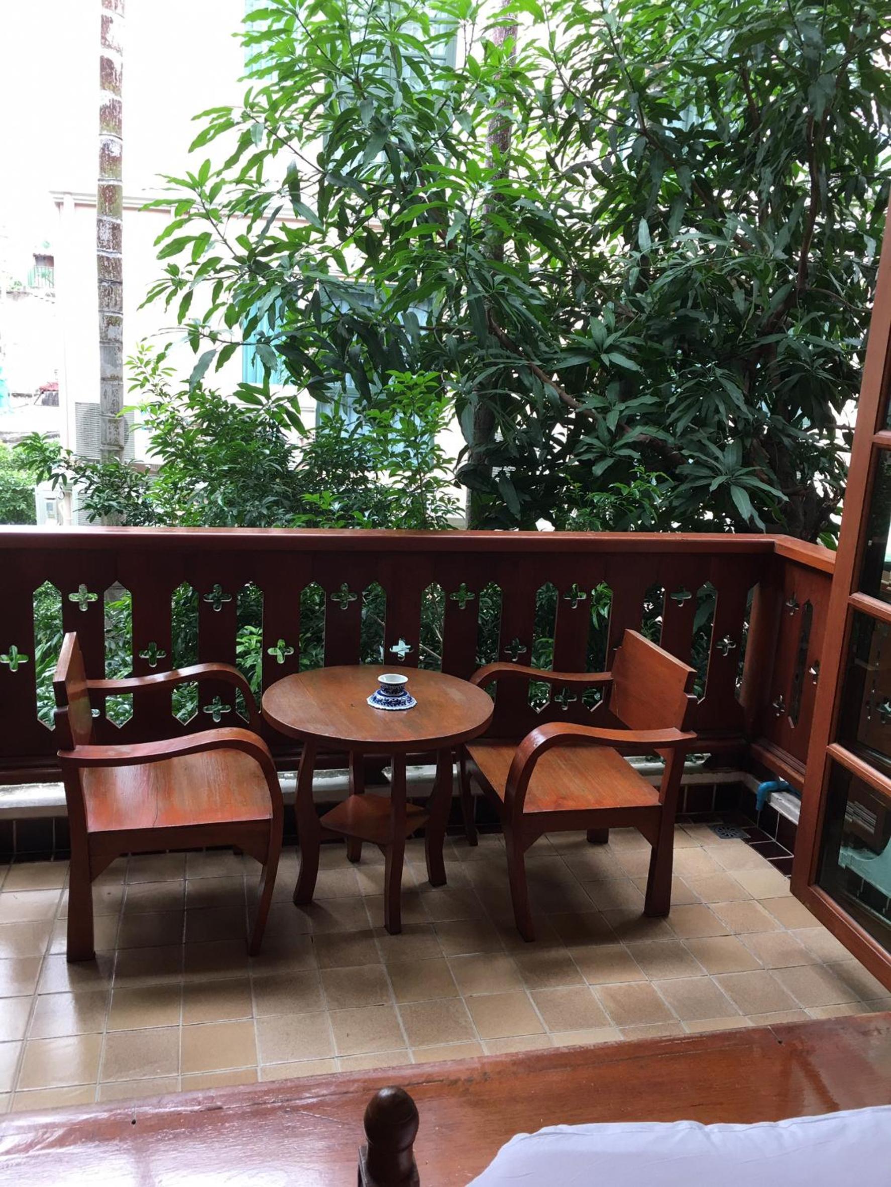 Deluxe Double Room with Balcony - Photo 4