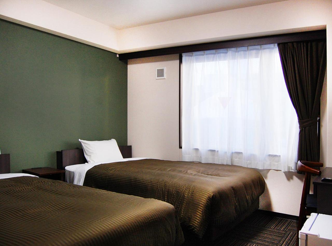 Twin Room - Non-Smoking