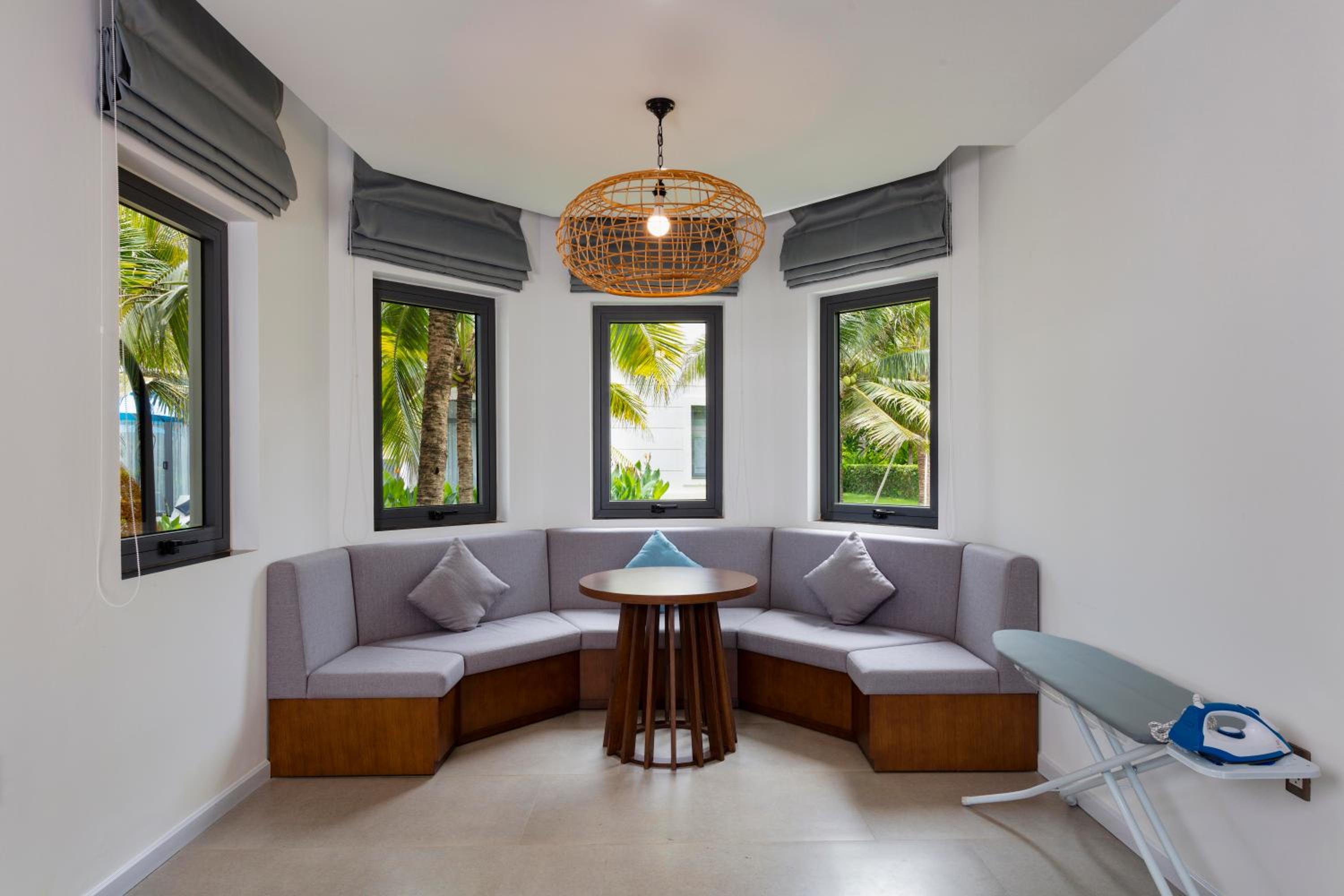 Four-Bedroom Villa With Private Pool And Sea View photo 3