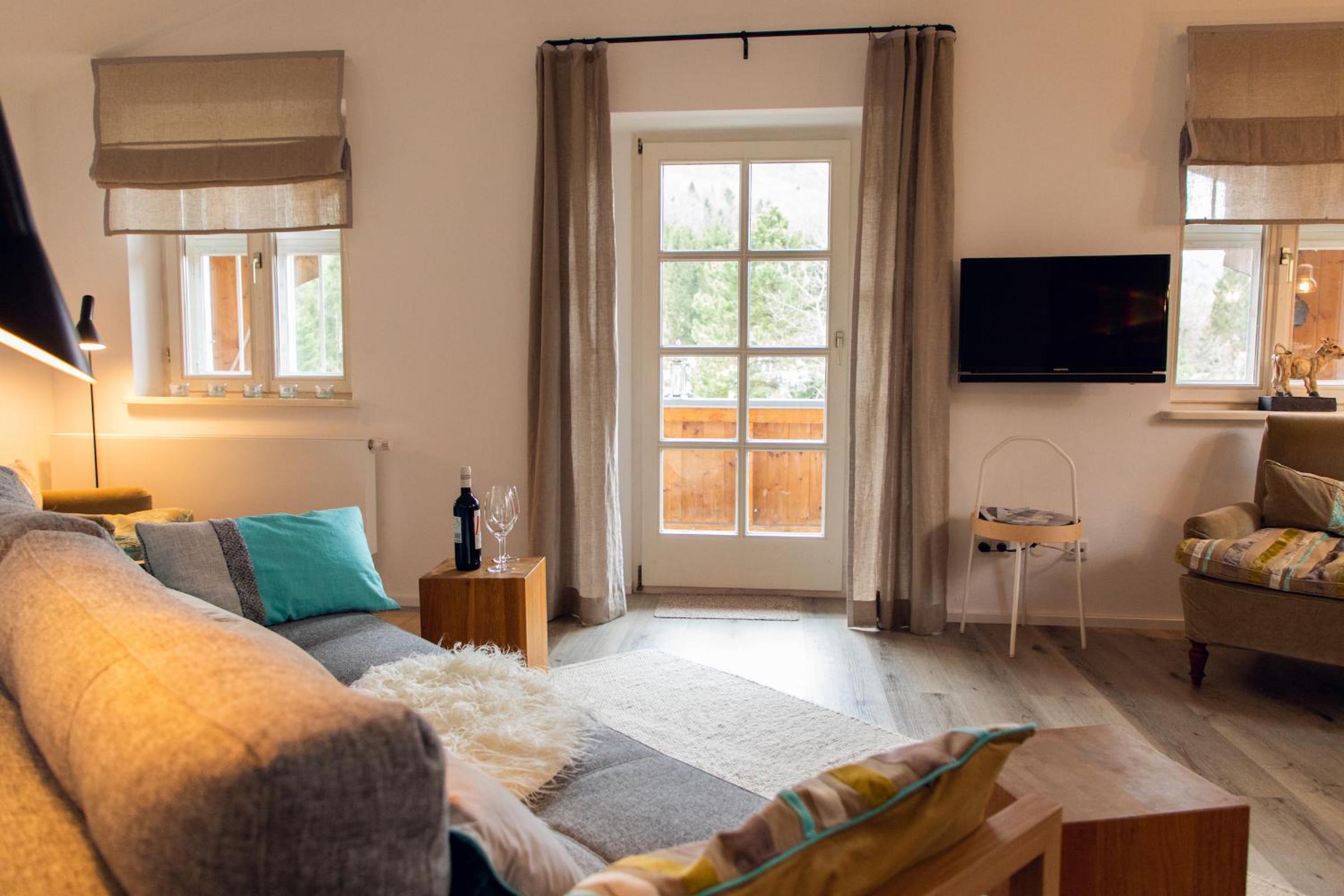 Apartment with Balcony photo 1