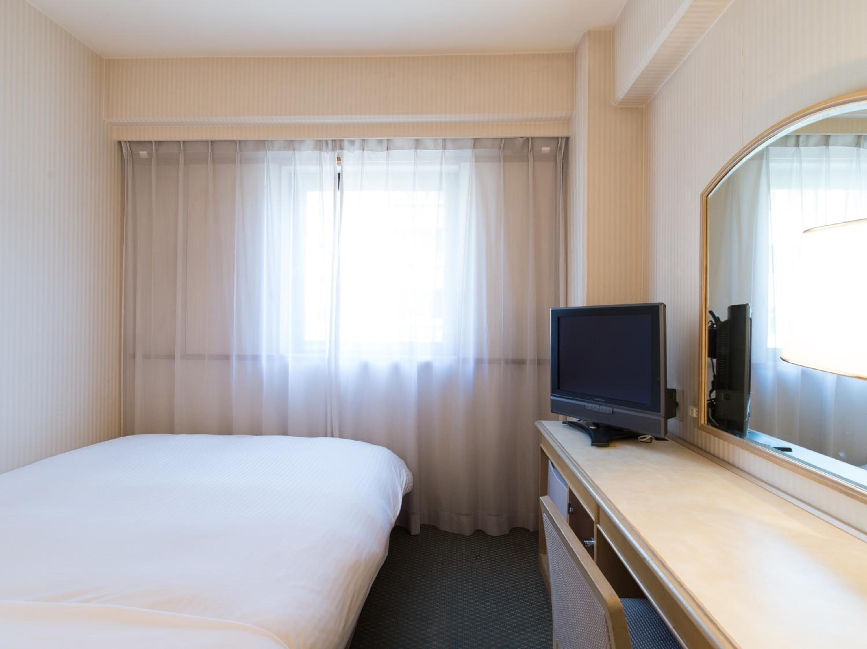 Double Room - Non-Smoking photo 2
