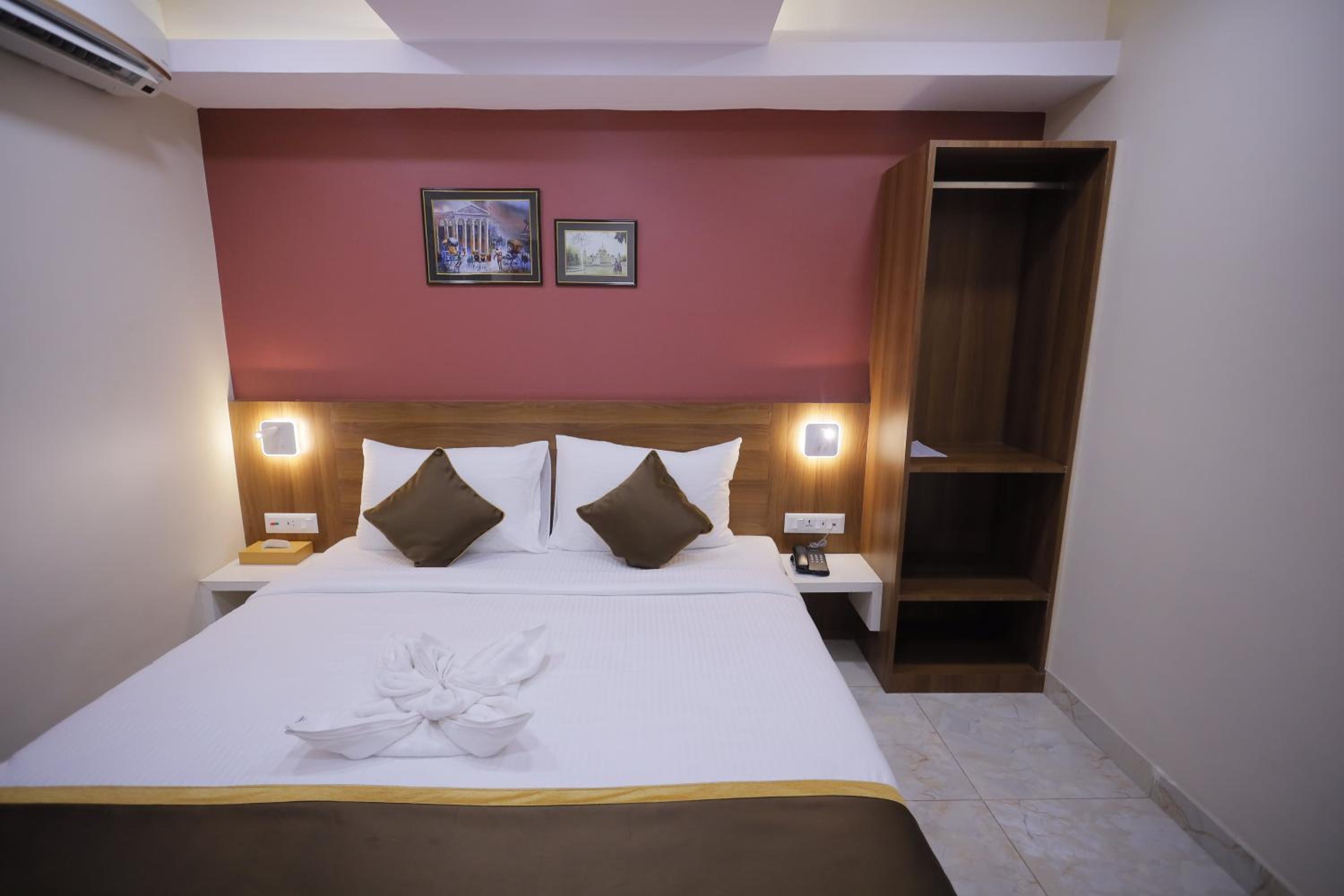 Deluxe Double Room - Photo 7