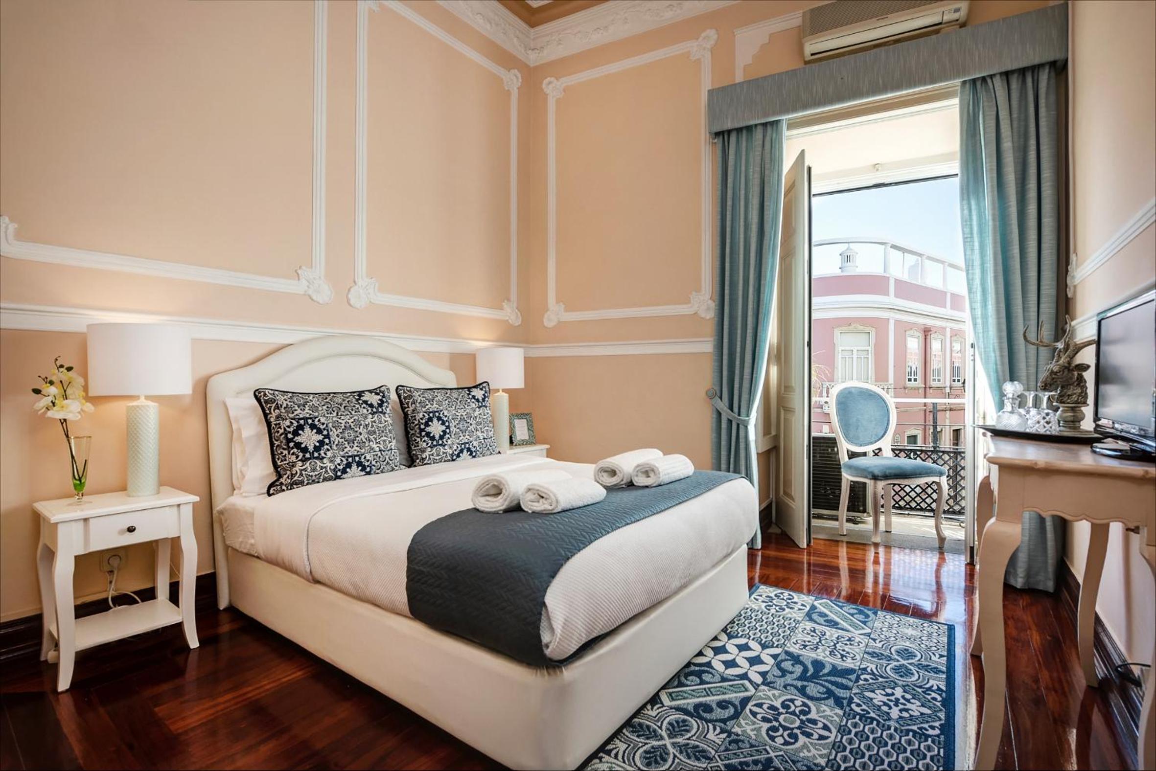 Double Room with City View and External Bathroom photo 1