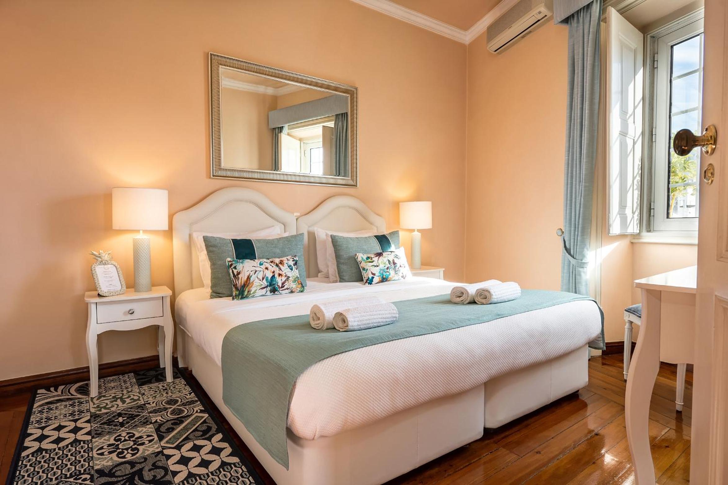 Standard Double Room - Photo 2