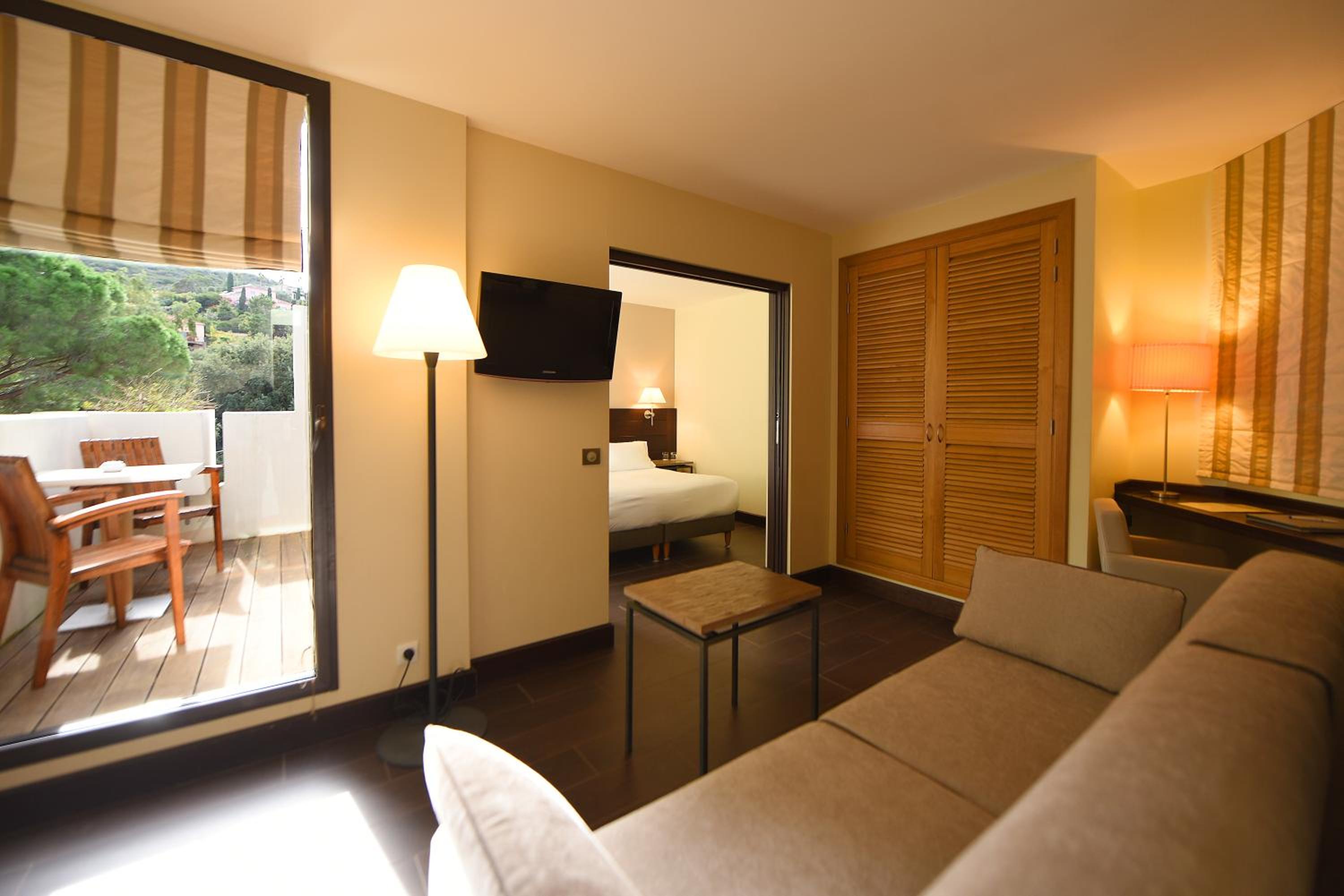 Suite with Mountain View photo 1