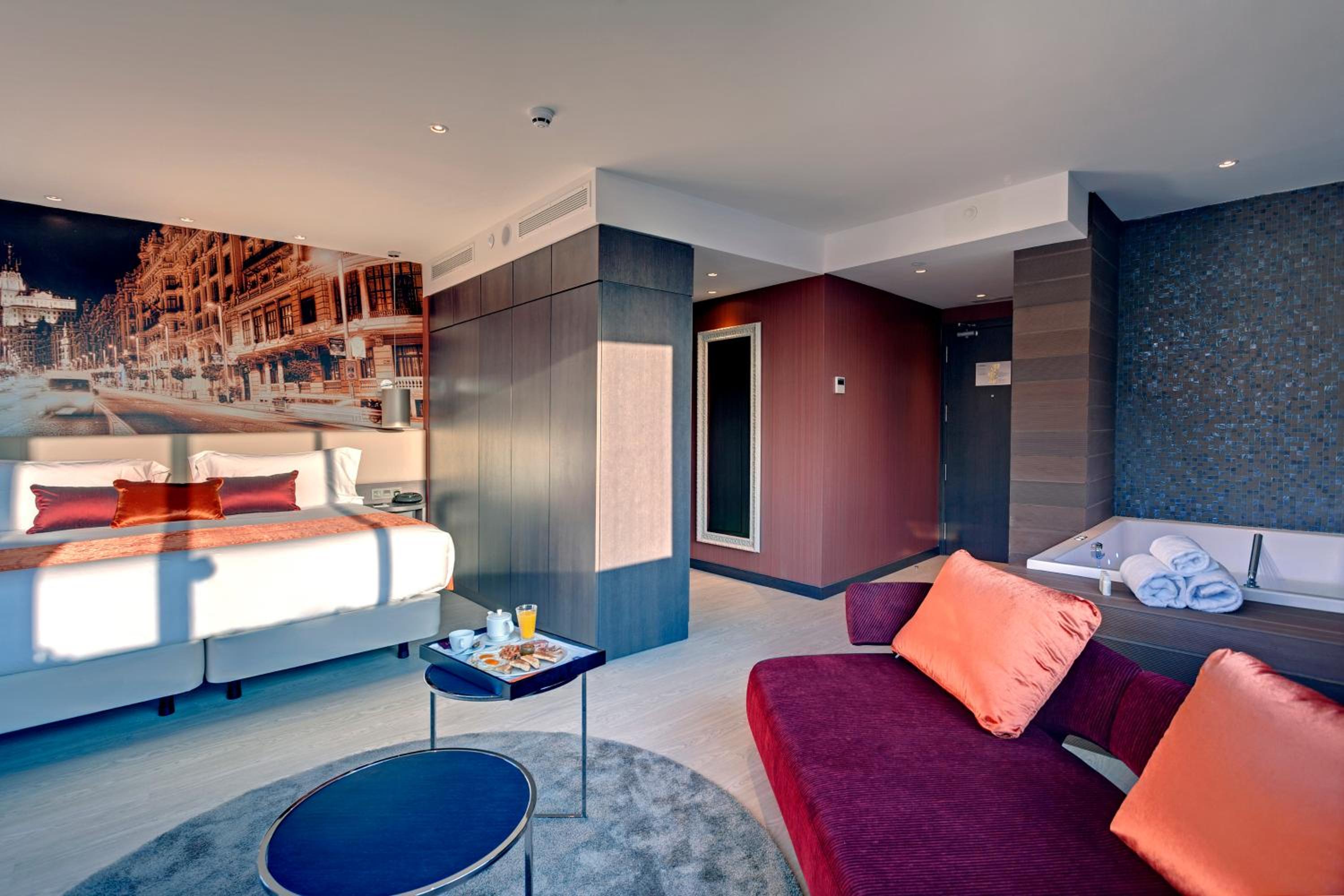 King Suite with Panoramic View