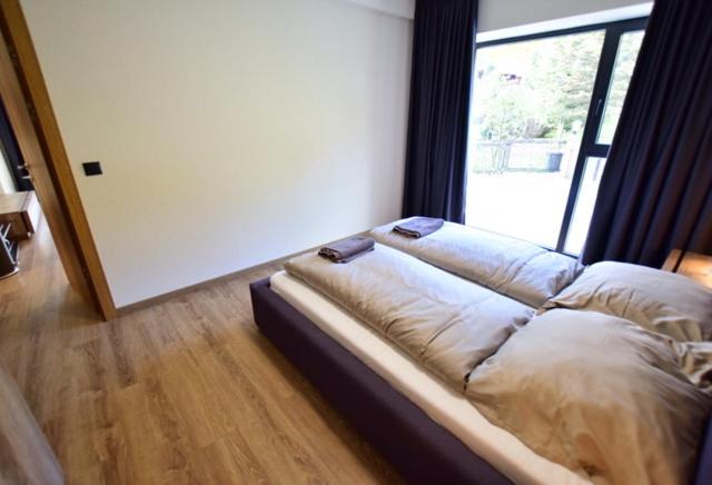 One-Bedroom Apartment - Photo 12