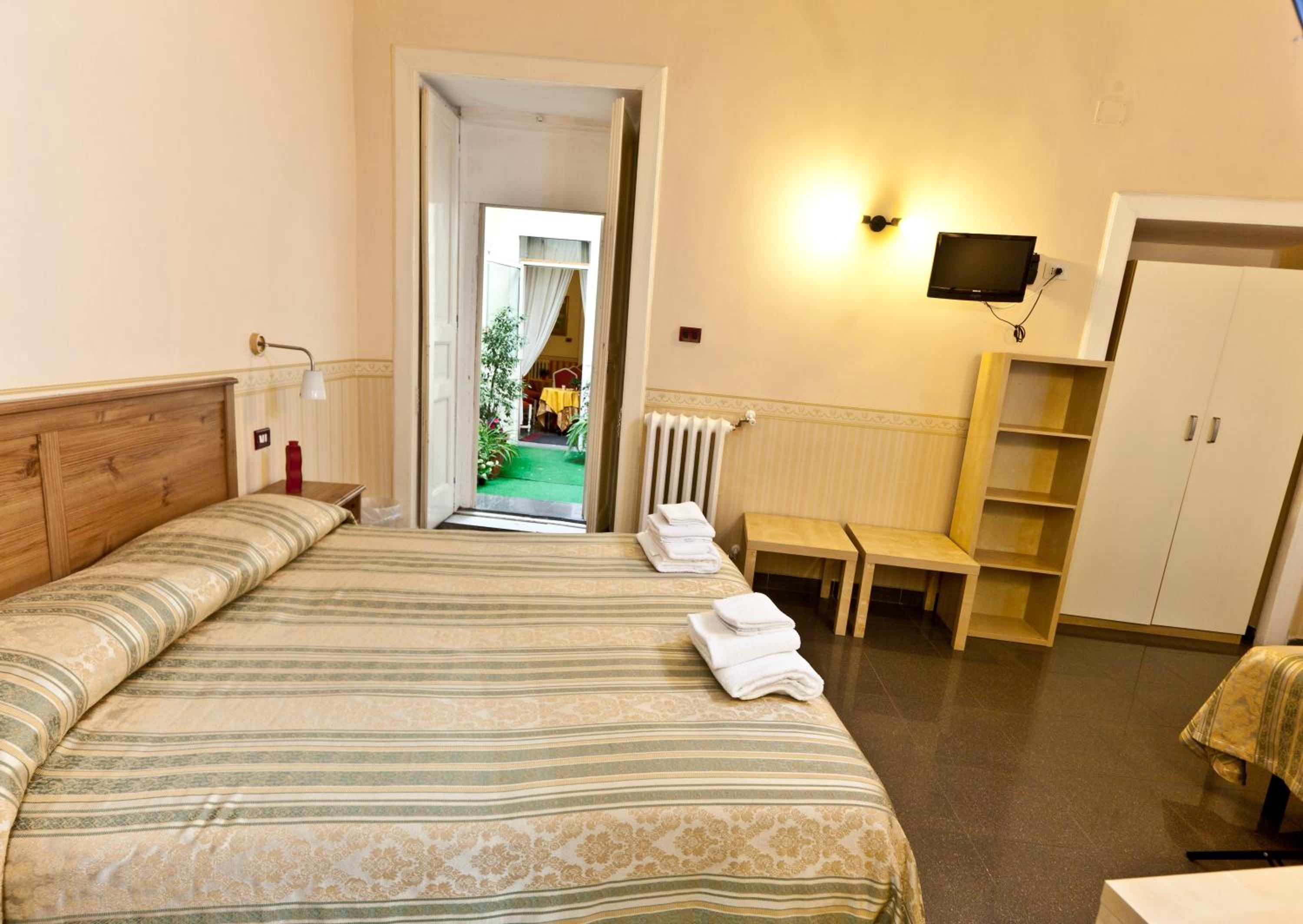 Triple Room photo 2