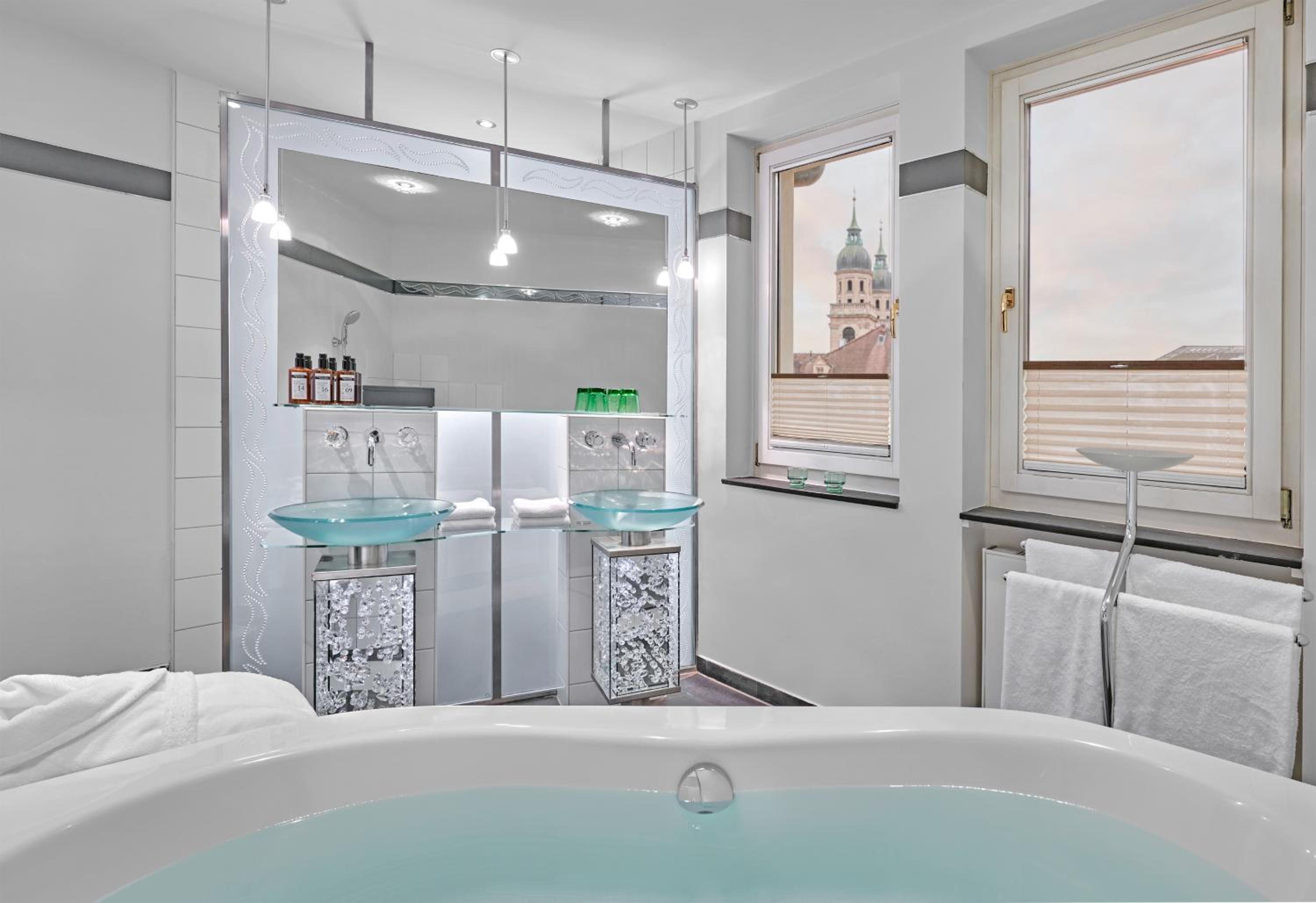 Signature Suite