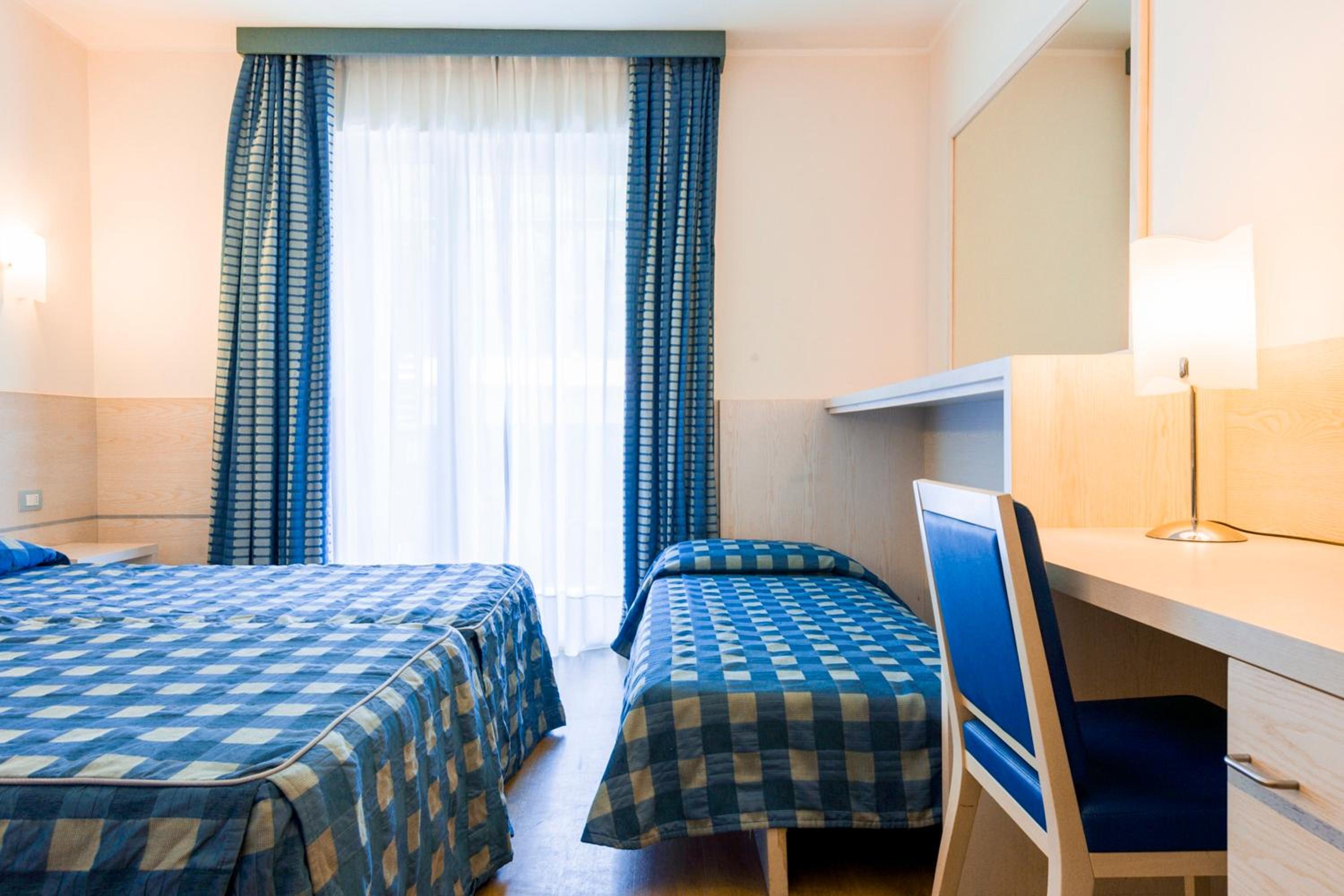 Classic Triple Room - Photo 1