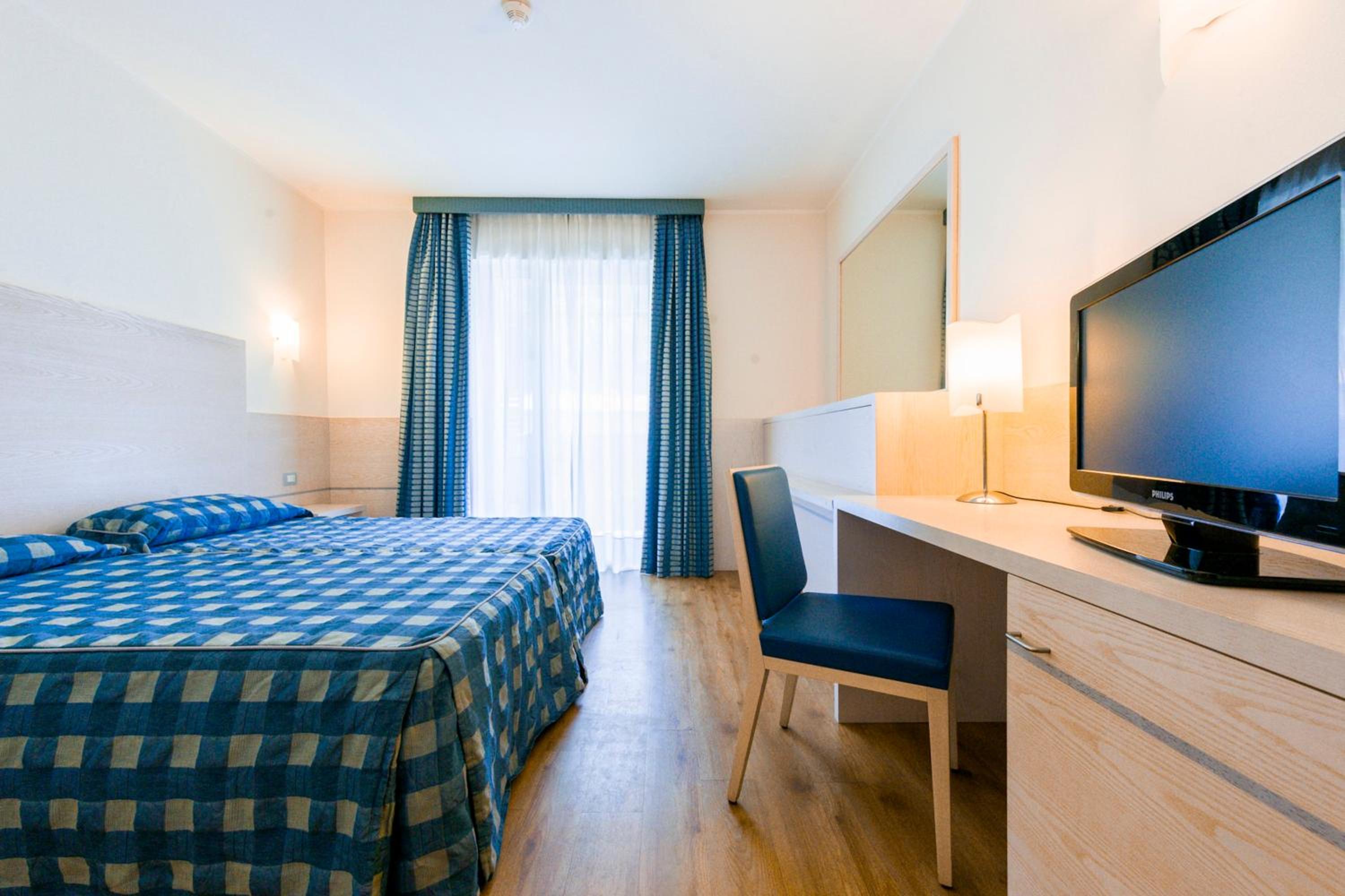 Superior Double or Twin Room - Photo 5