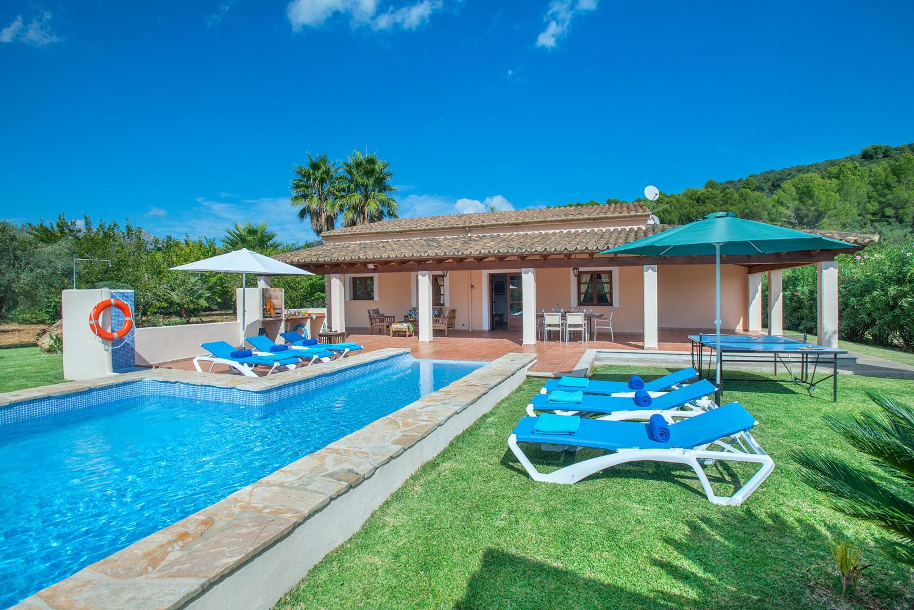 Villa photo 3