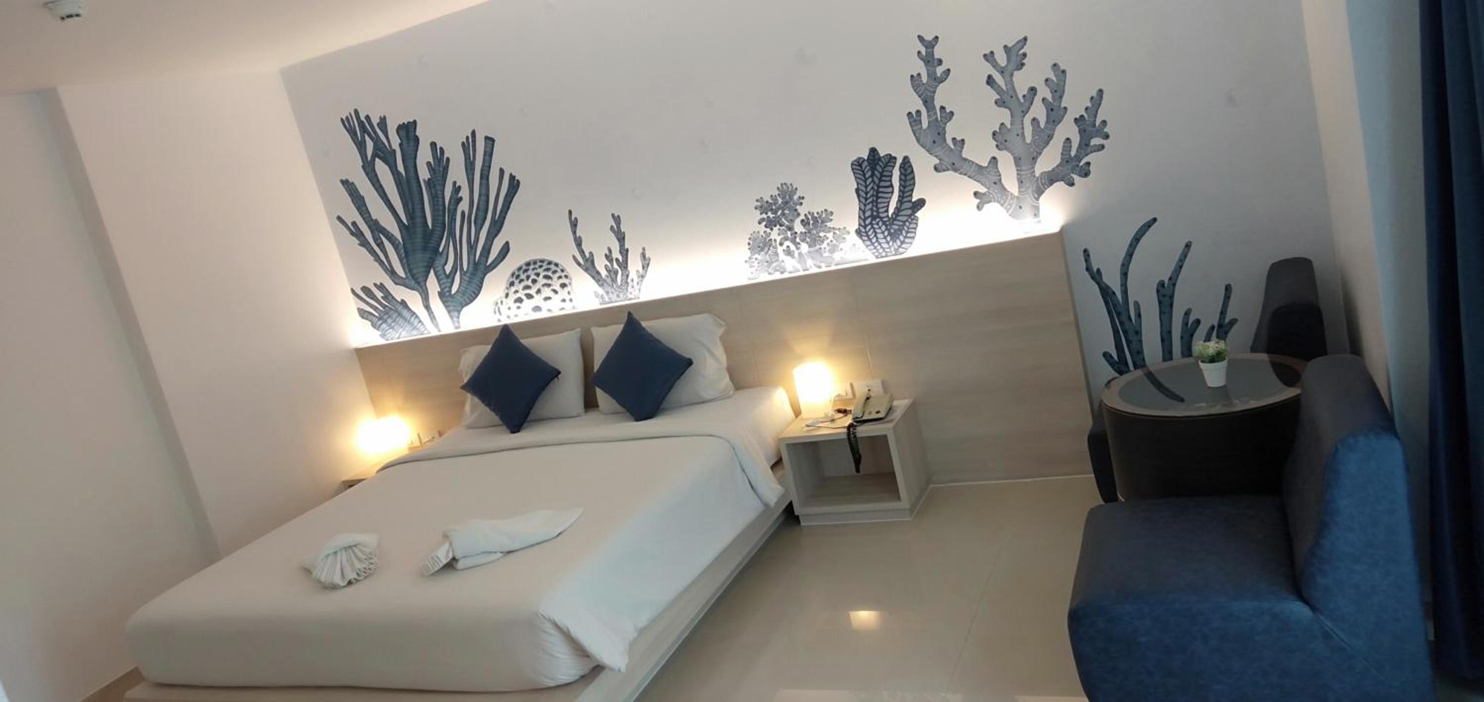 Deluxe Double Room - Photo 1
