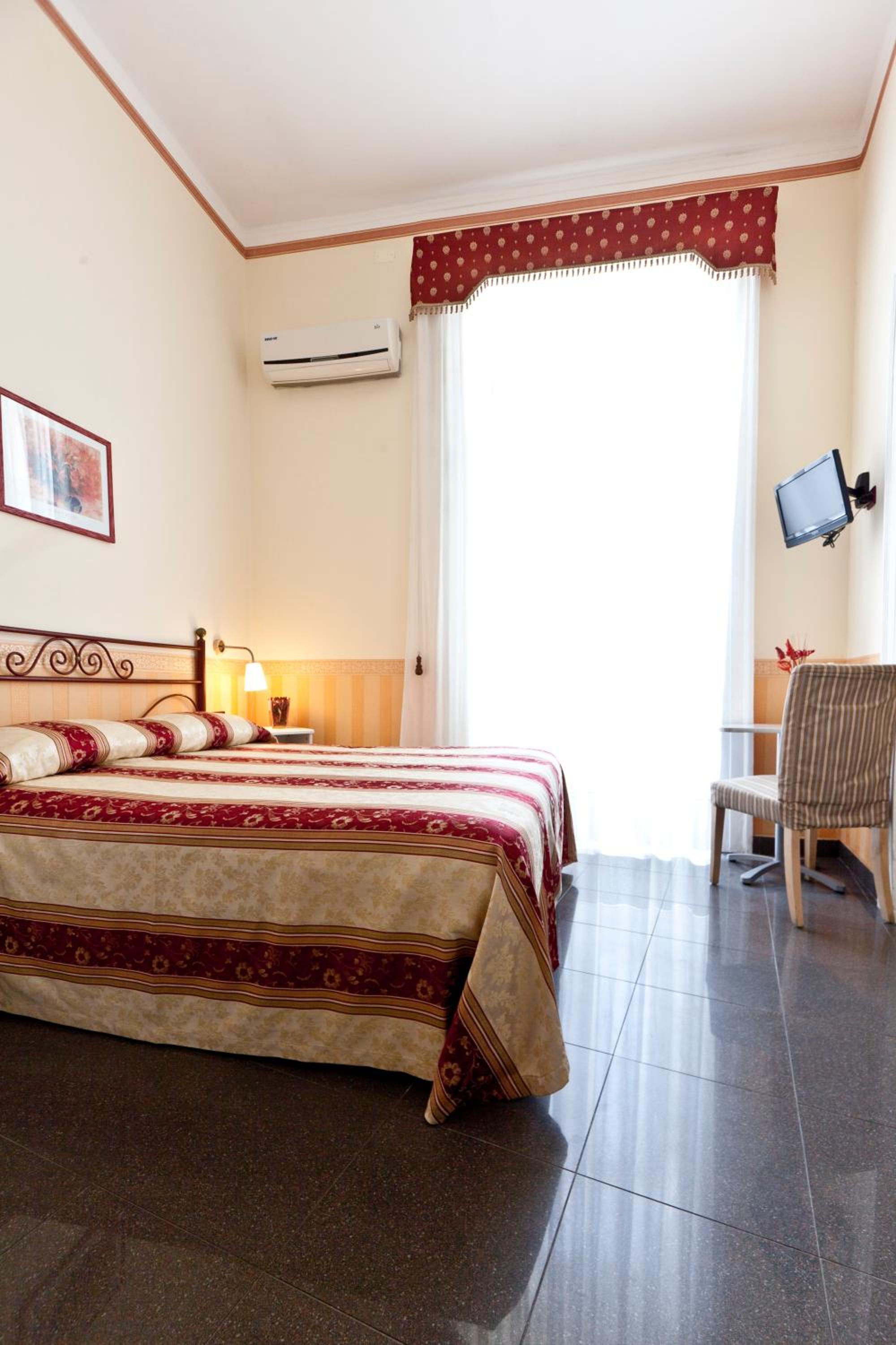 Single Room photo 1