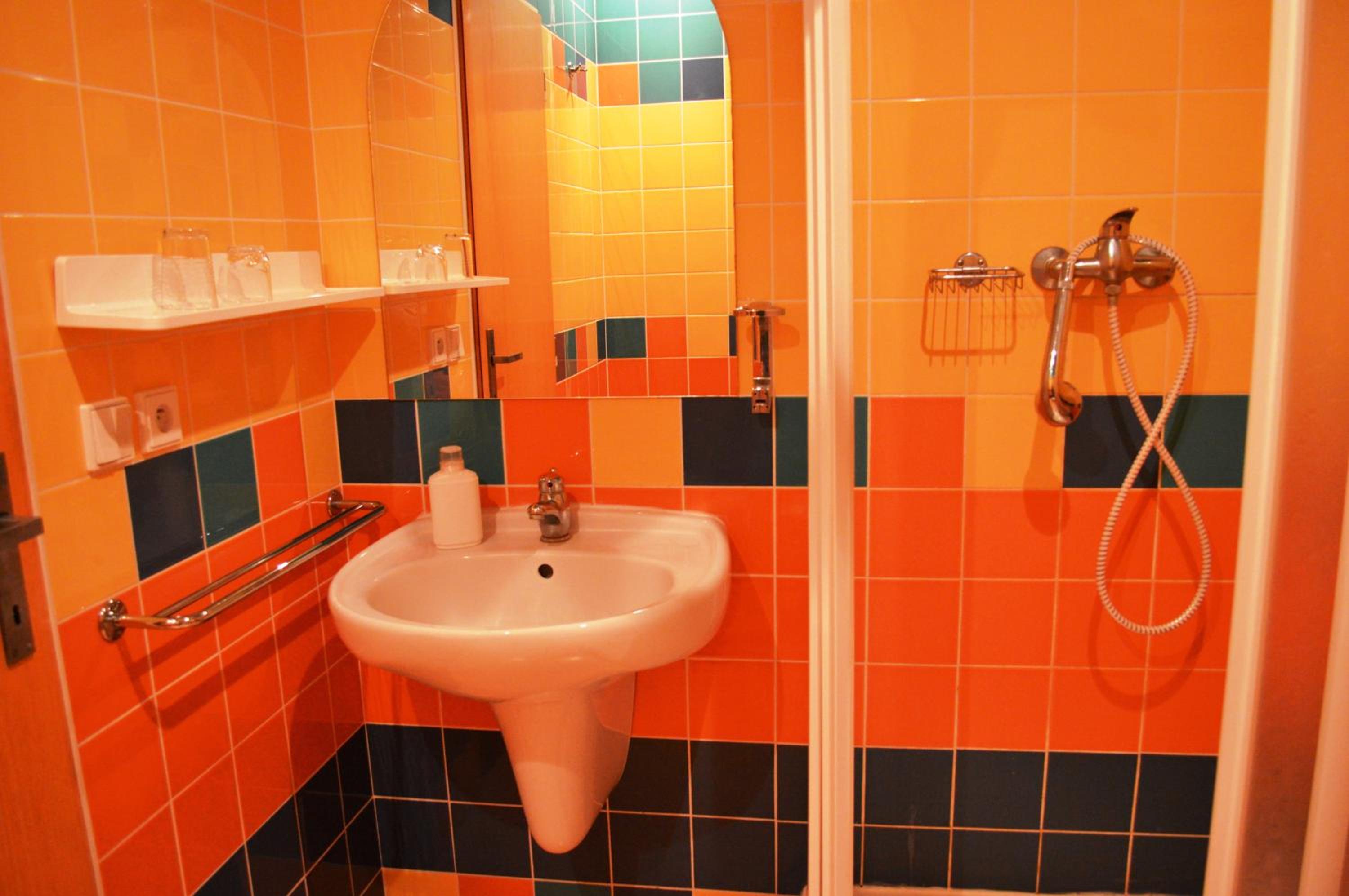 Standard Double or Twin Room photo 3