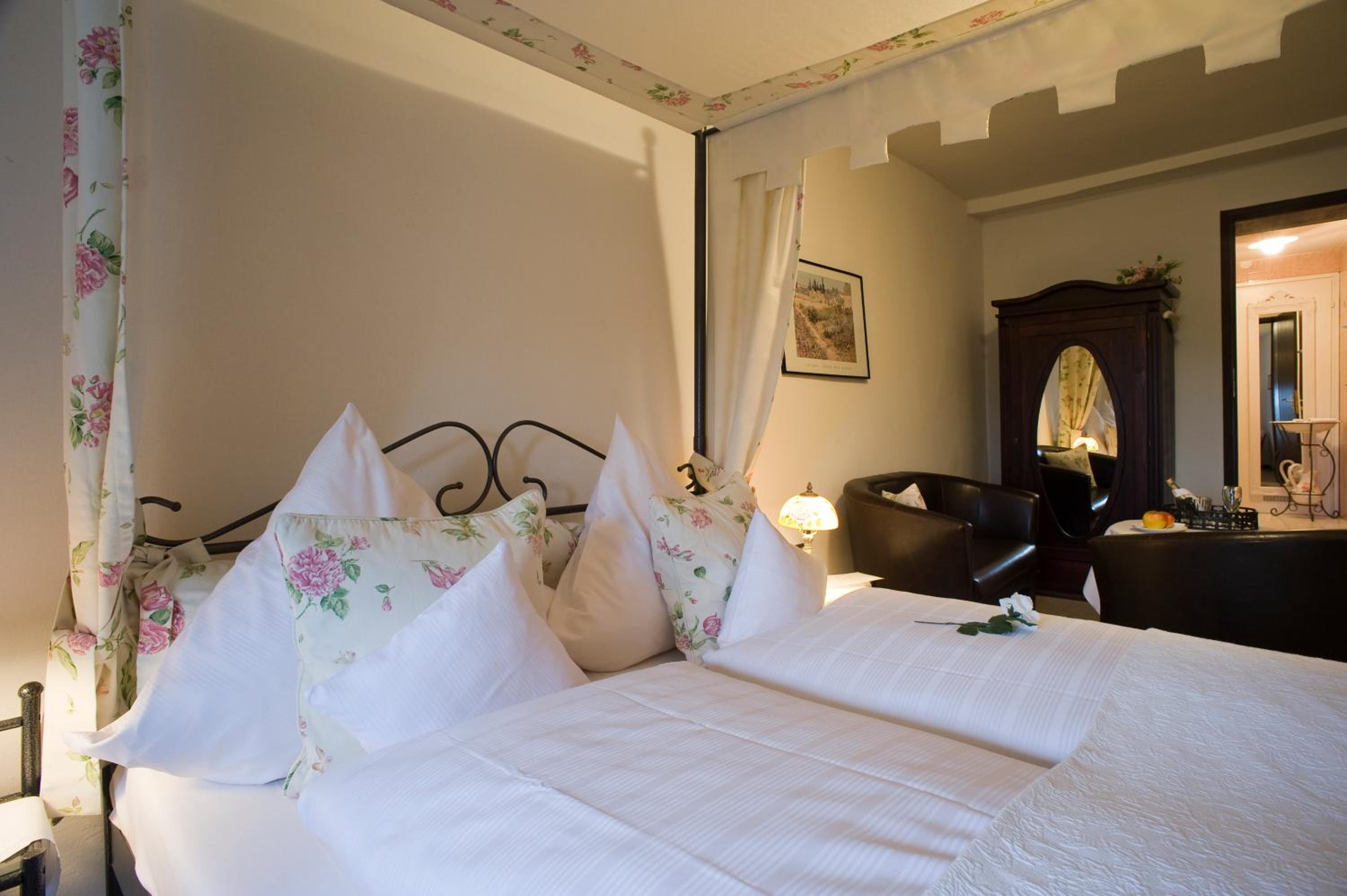 Romantic Double Room photo 3