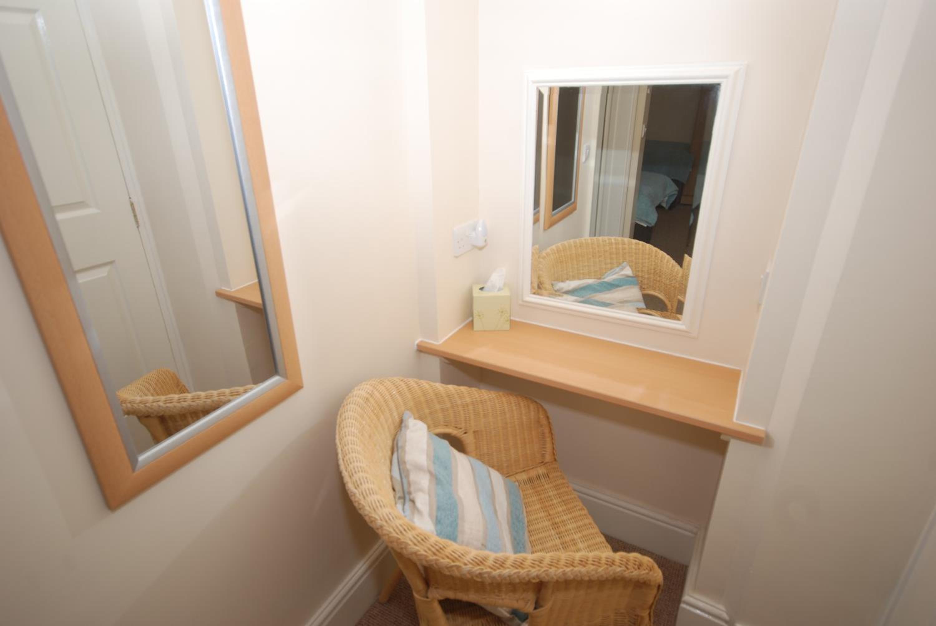 Standard Twin Room photo 3