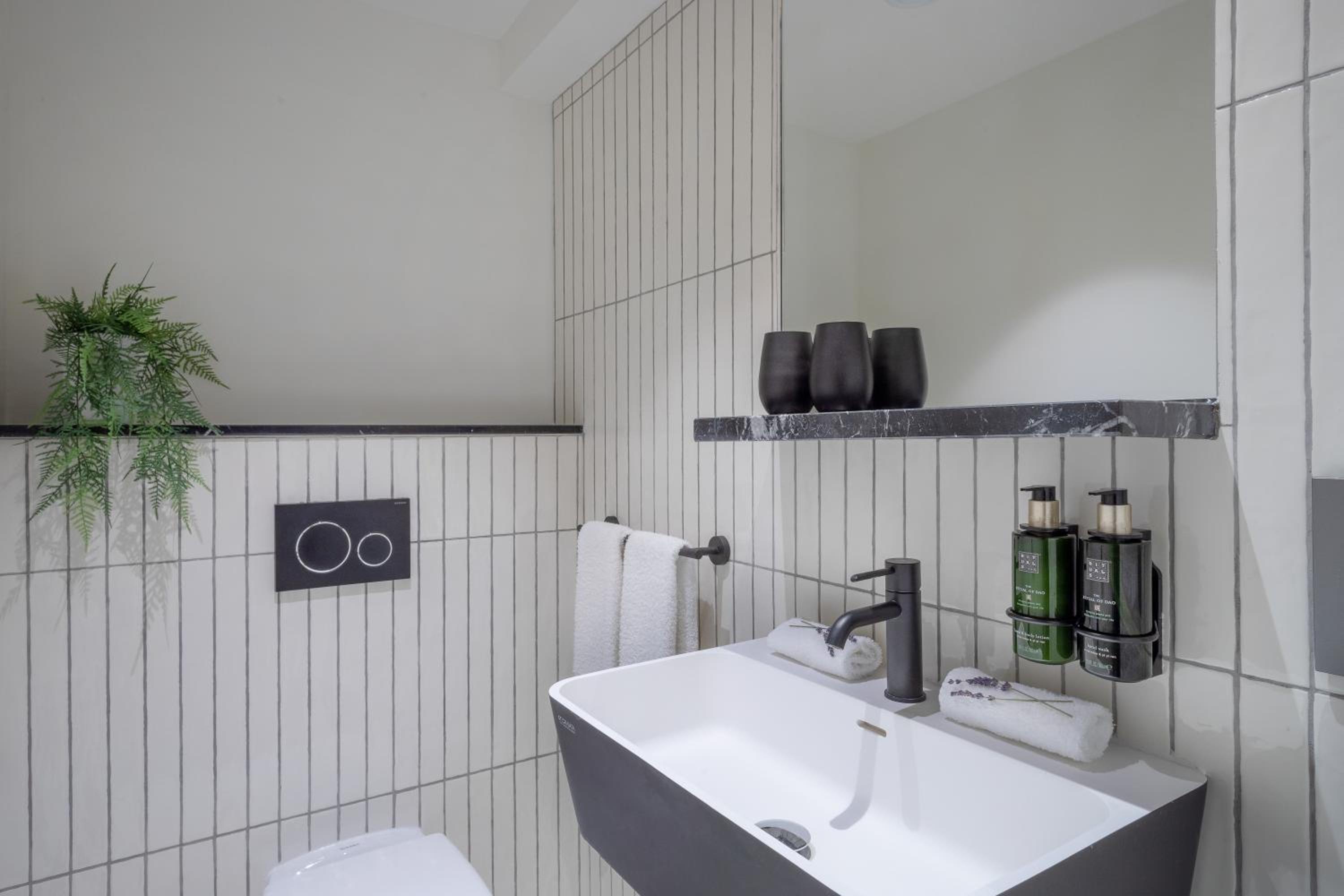 The Regent's Suite with Executive Lounge Access photo 2