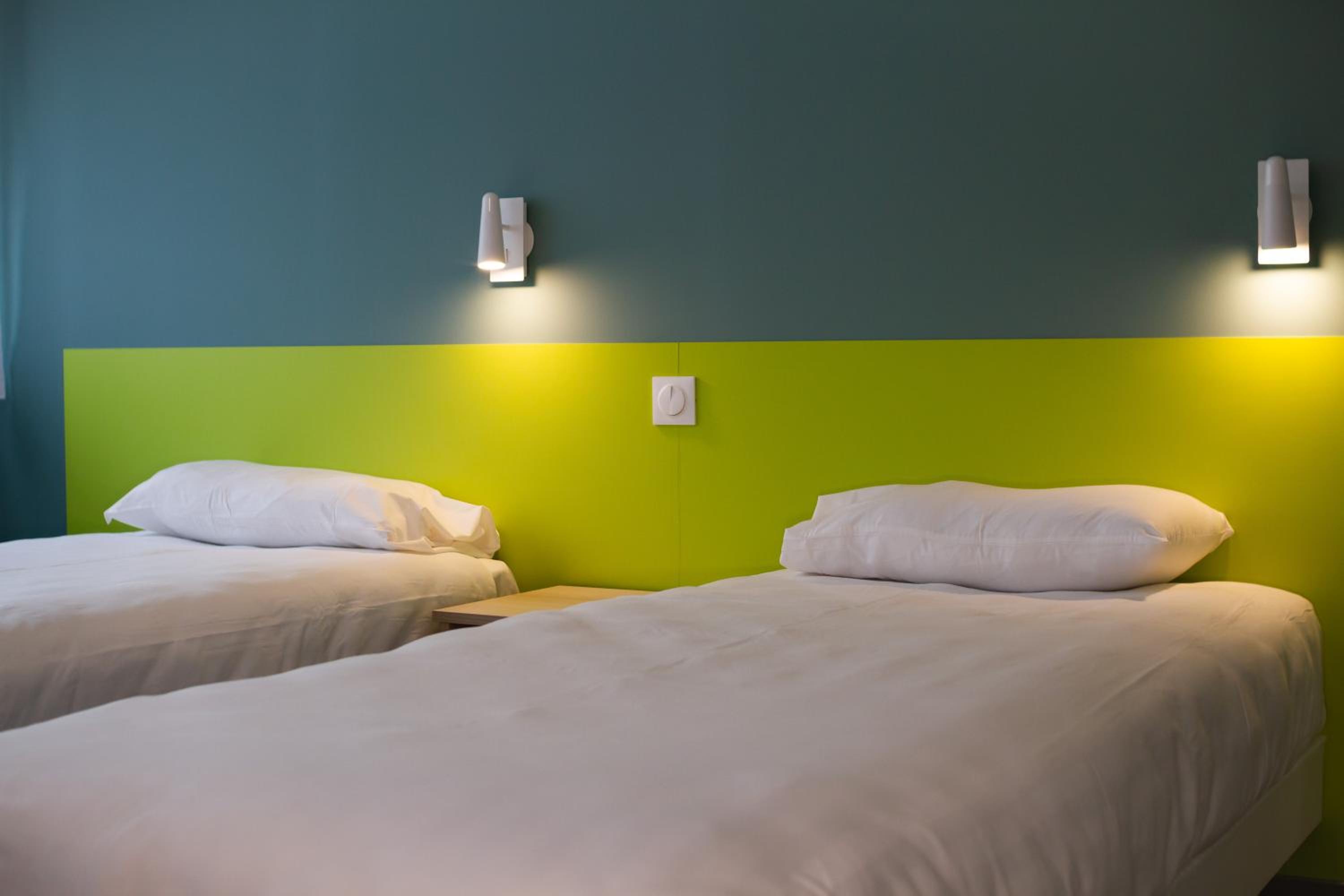 Twin Room - Photo 4