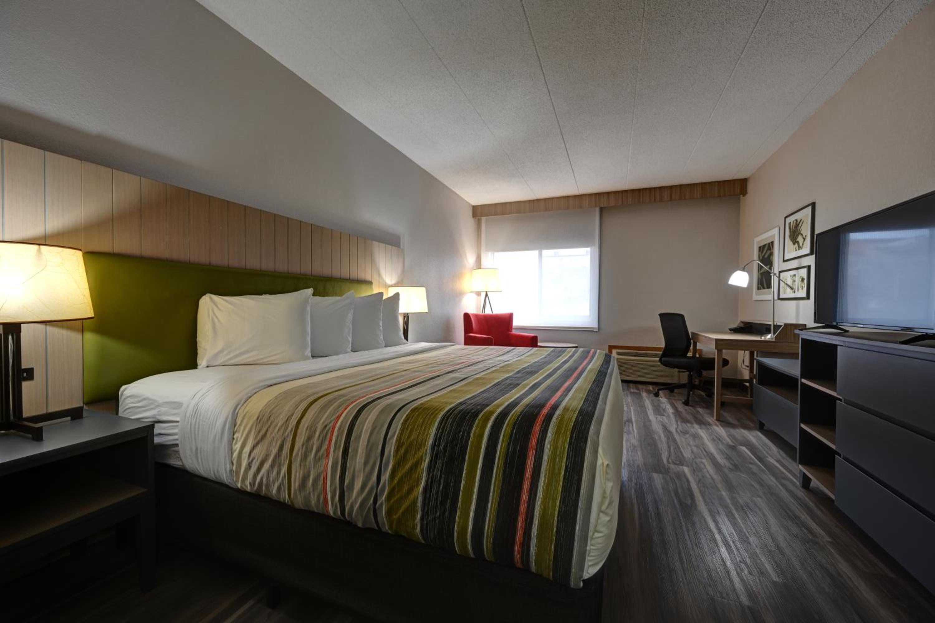 Standard King Room - Photo 1