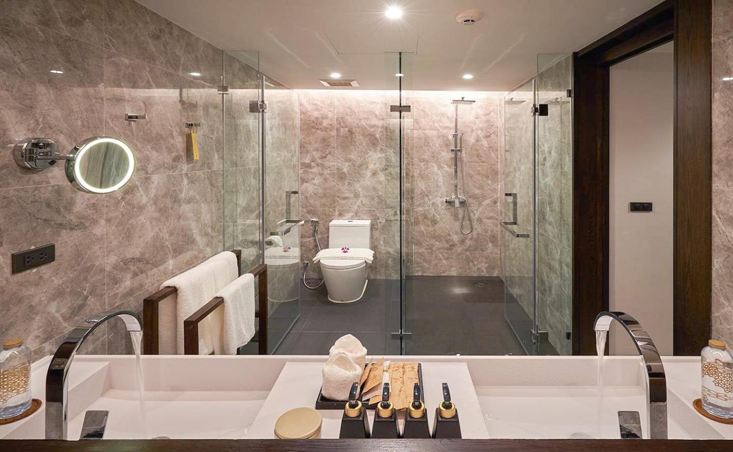 Double Room with Sea View - Photo 4