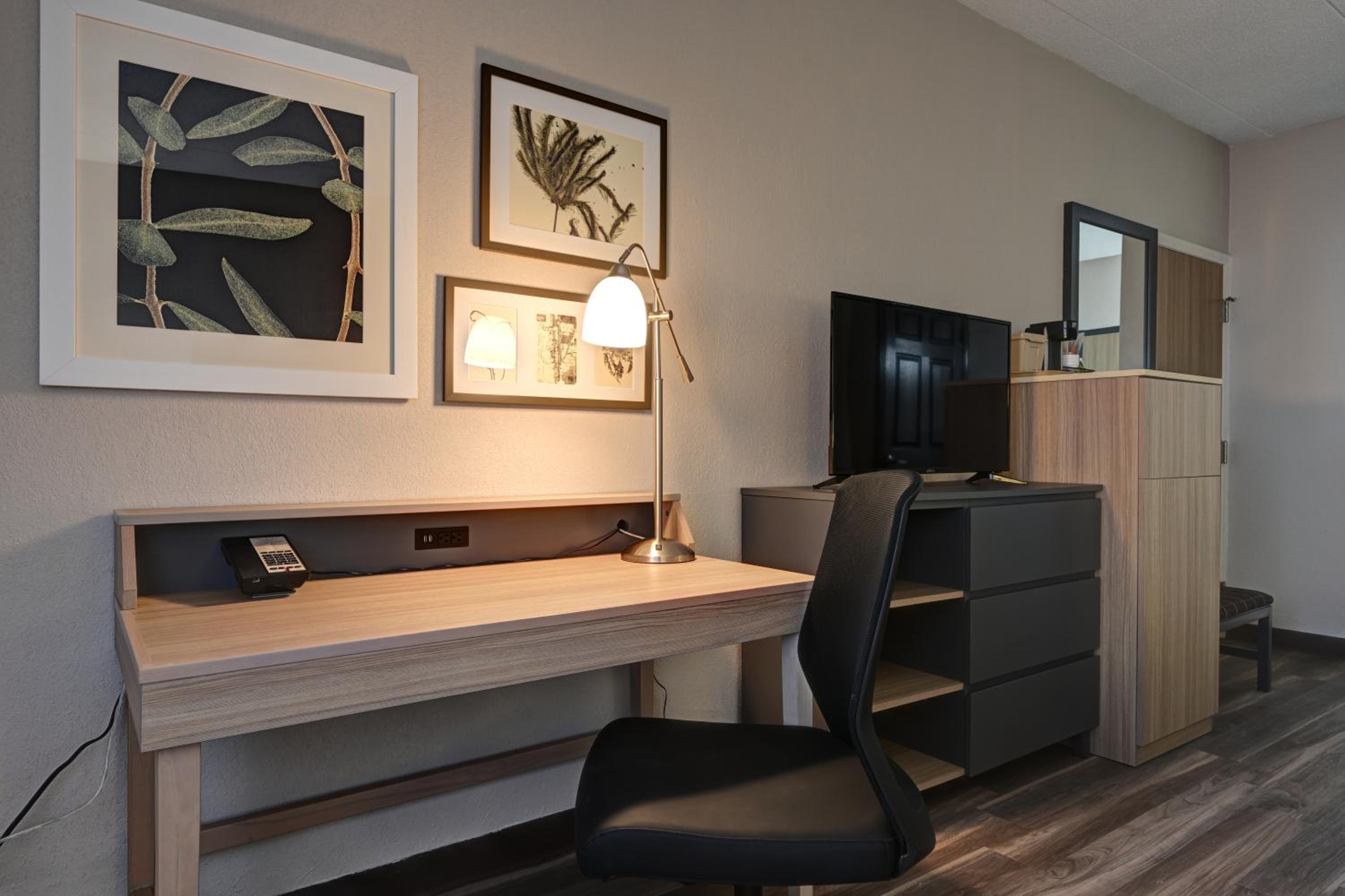 Country Inn & Suites by Radisson, Pierre, SD, 사진 5